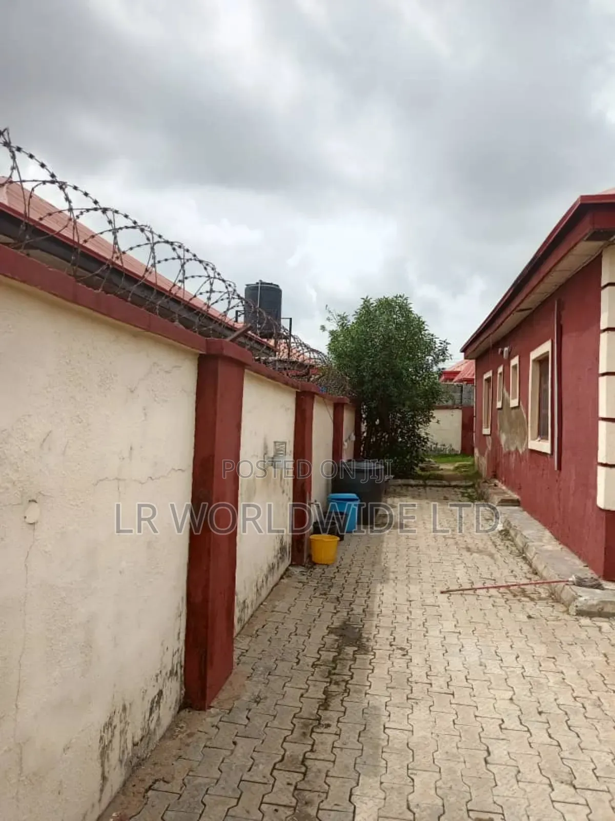 2bdrm Bungalow in Trademore, Lugbe District for sale in Lugbe District