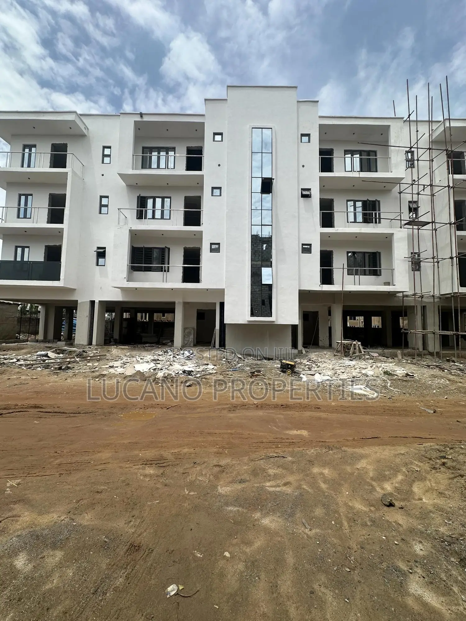 3bdrm Block of Flats in Wuye District for sale in Wuye