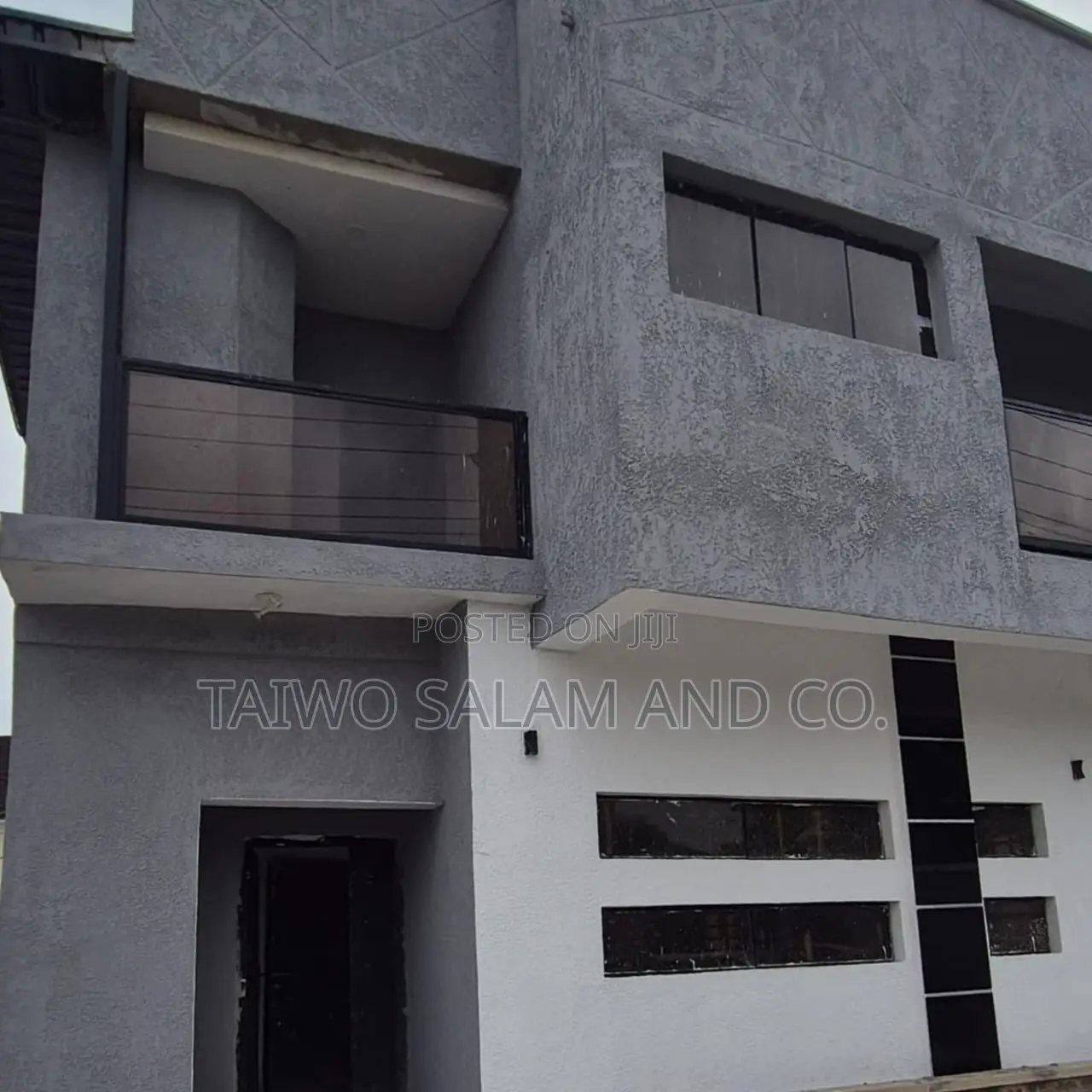 4bdrm Duplex in Akobo for sale in Akobo