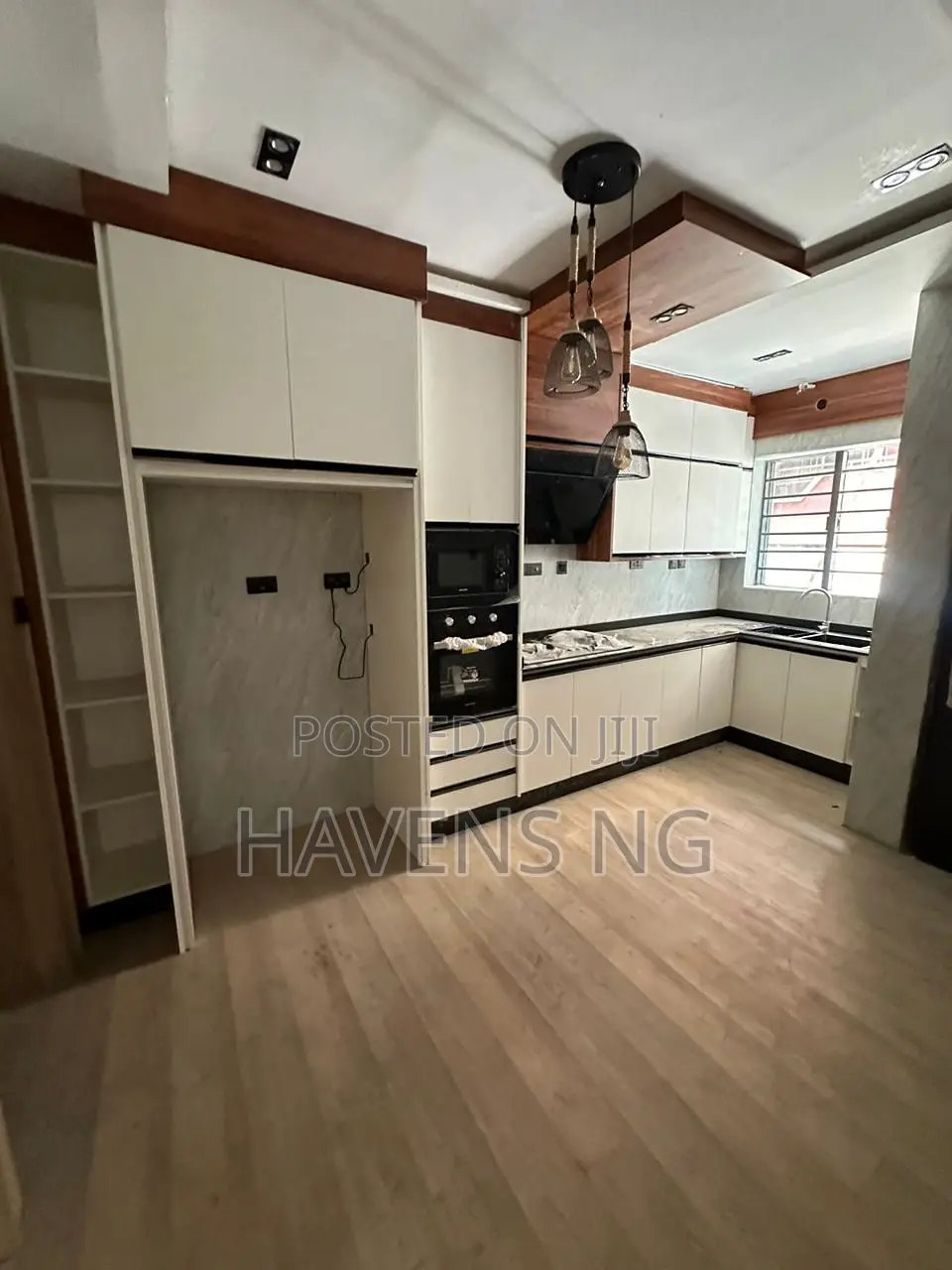 5bdrm Duplex in Zone 1 / Wuse for sale in Zone 1 / Wuse