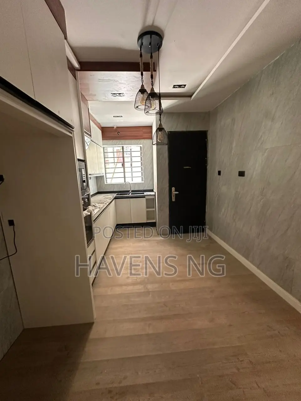 5bdrm Duplex in Zone 1 / Wuse for sale in Zone 1 / Wuse