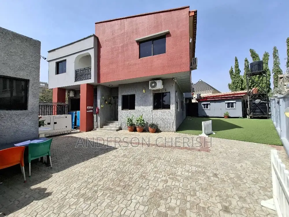 16bdrm Duplex in Maitama for sale in Maitama