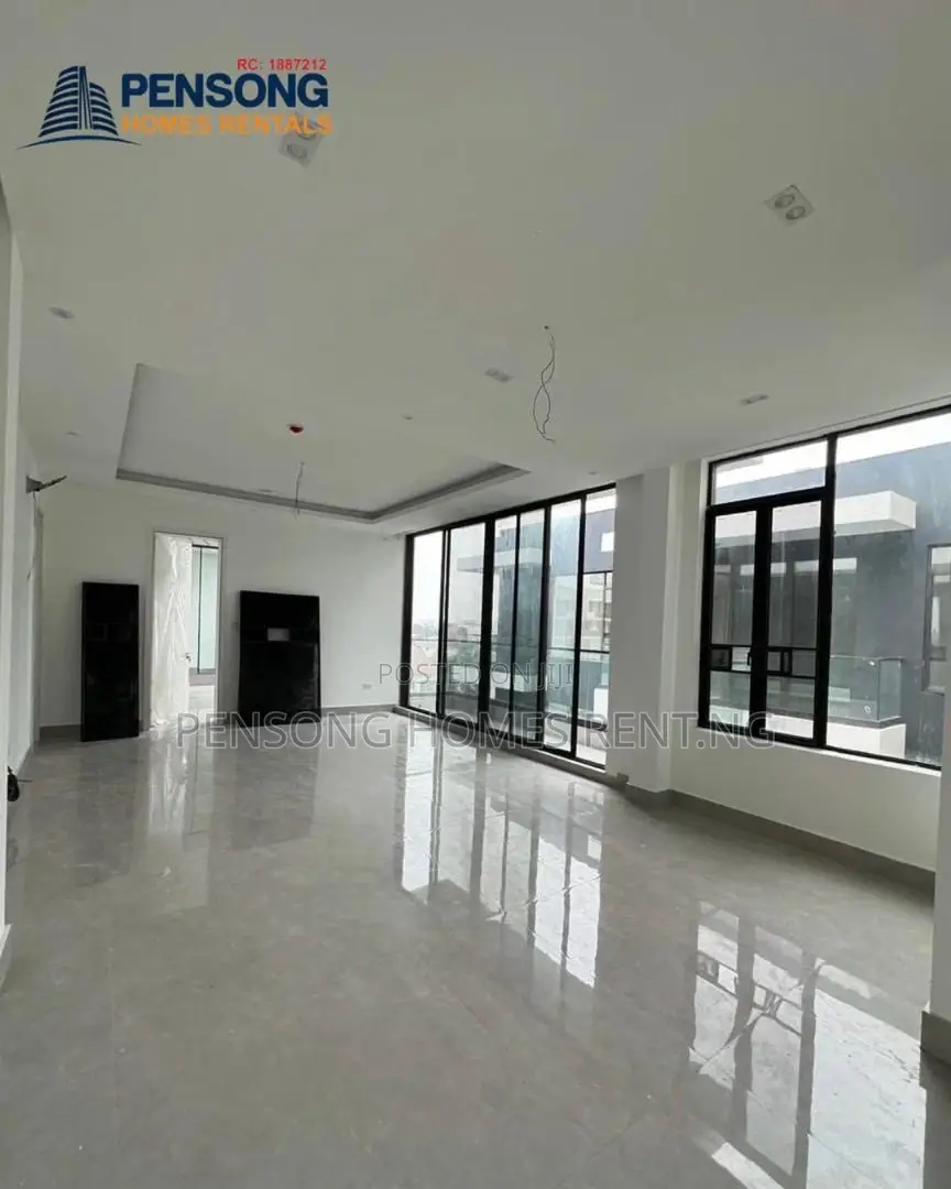3bdrm Apartment in Lekki Phase 1 for rent in Lekki