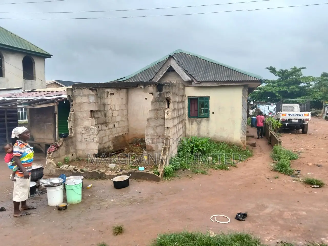2bdrm Block of Flats in Kasolori, Ikorodu Garage for sale in Ikorodu Garage