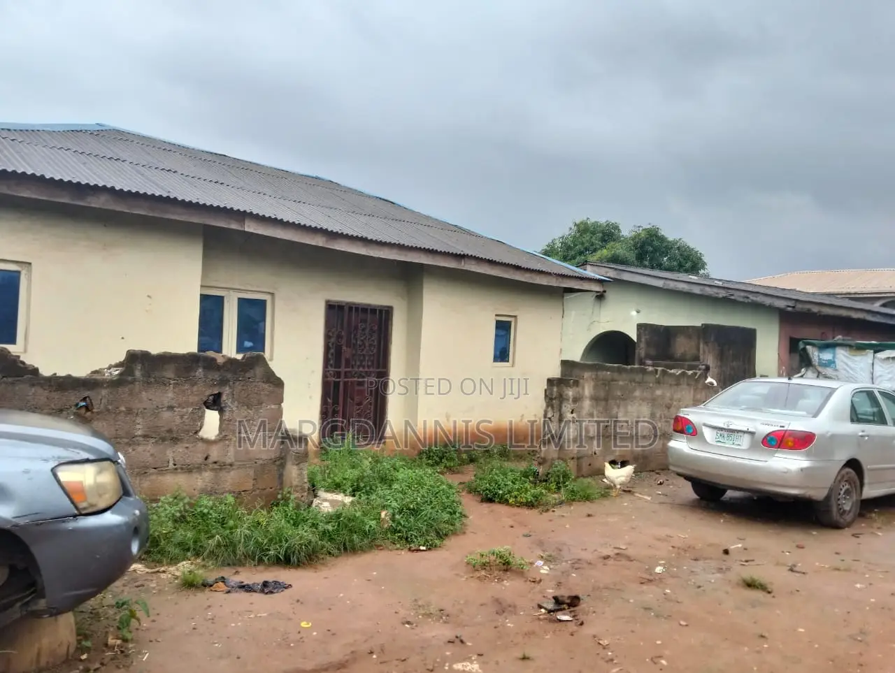 2bdrm Block of Flats in Kasolori, Ikorodu Garage for sale in Ikorodu Garage