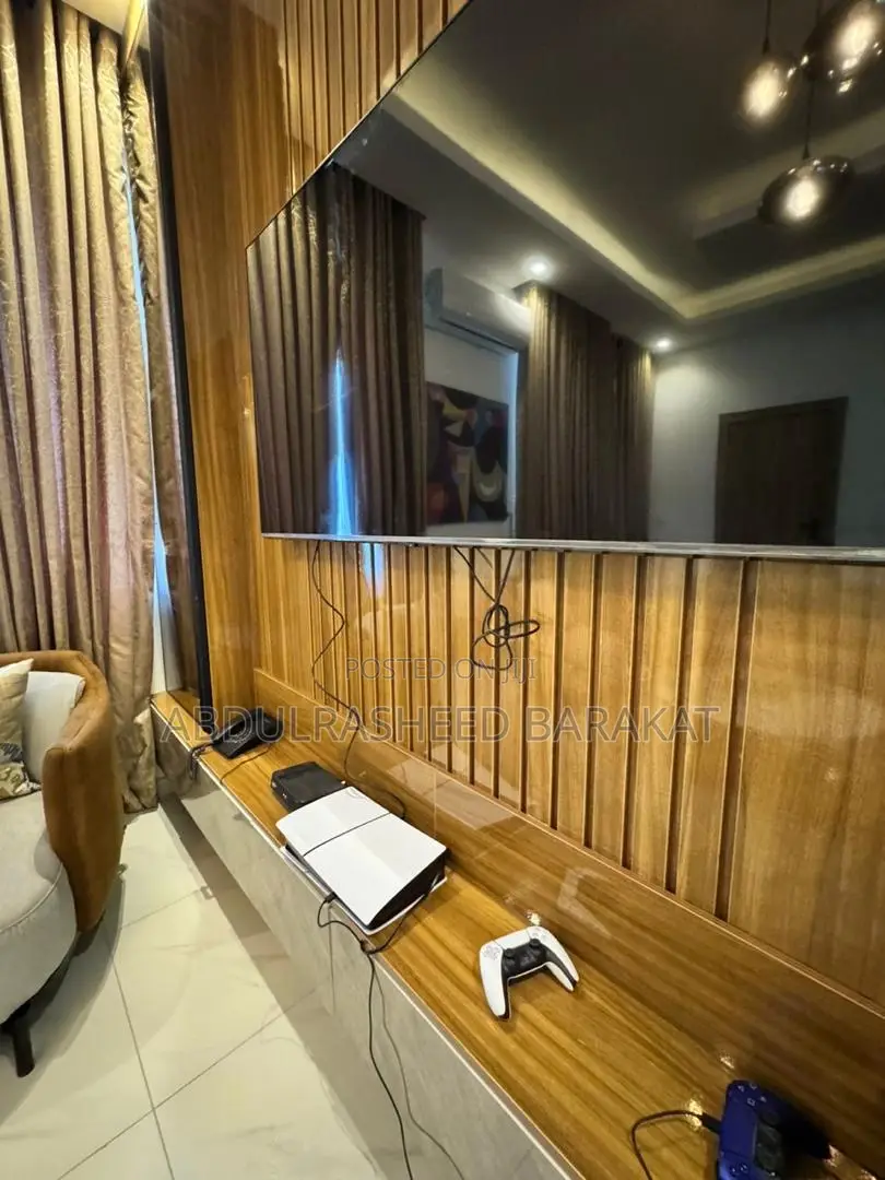 Luxury Clean Brand New Three Bedroom Apartment in Lekki Phase 1