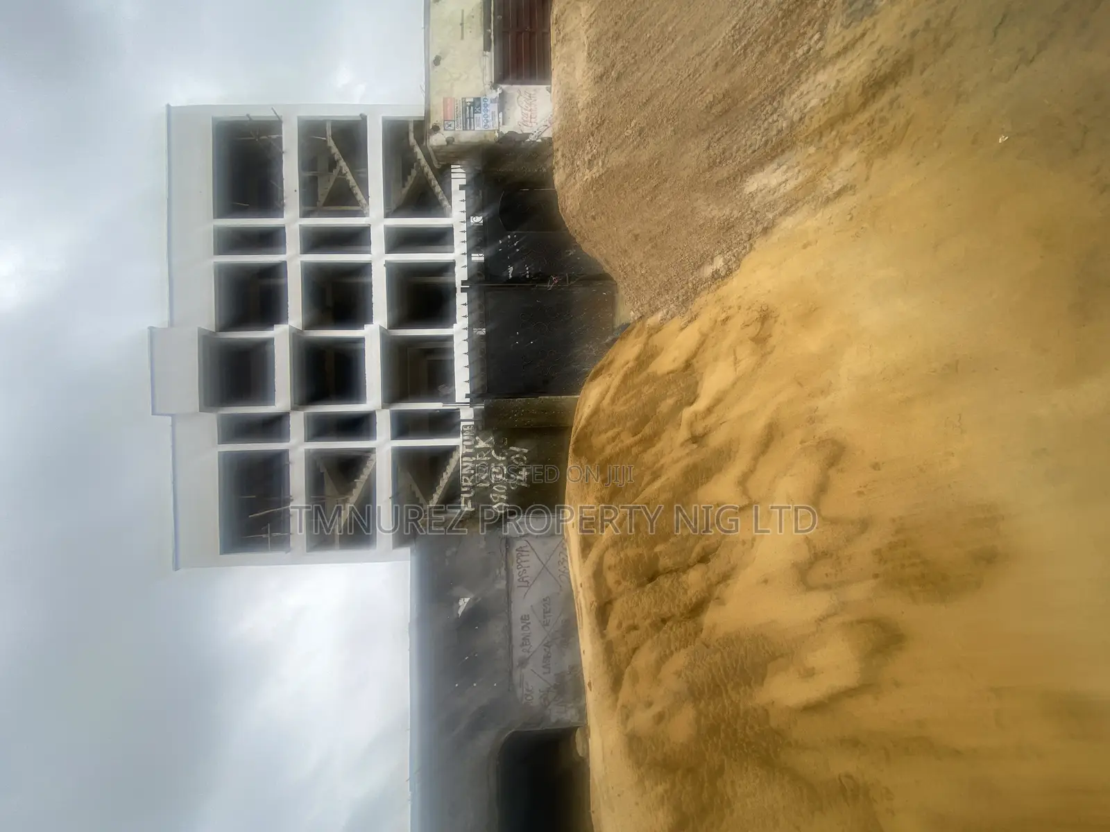 Showroom to Let in Sangotedo