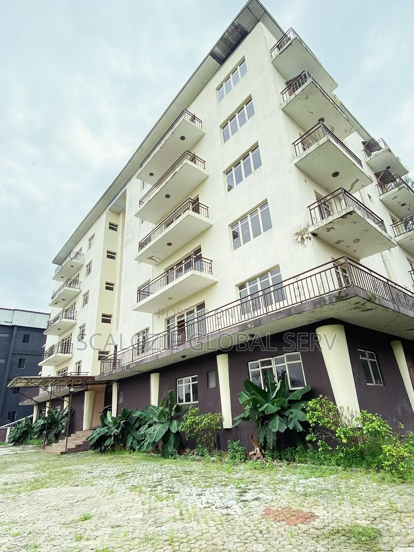 3bdrm Block of Flats in Gra Port Harcourt for sale in GRA Phase 2 / Port-Harcourt
