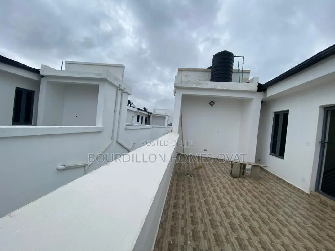 5bdrm Duplex in Lekki for sale in Lekki