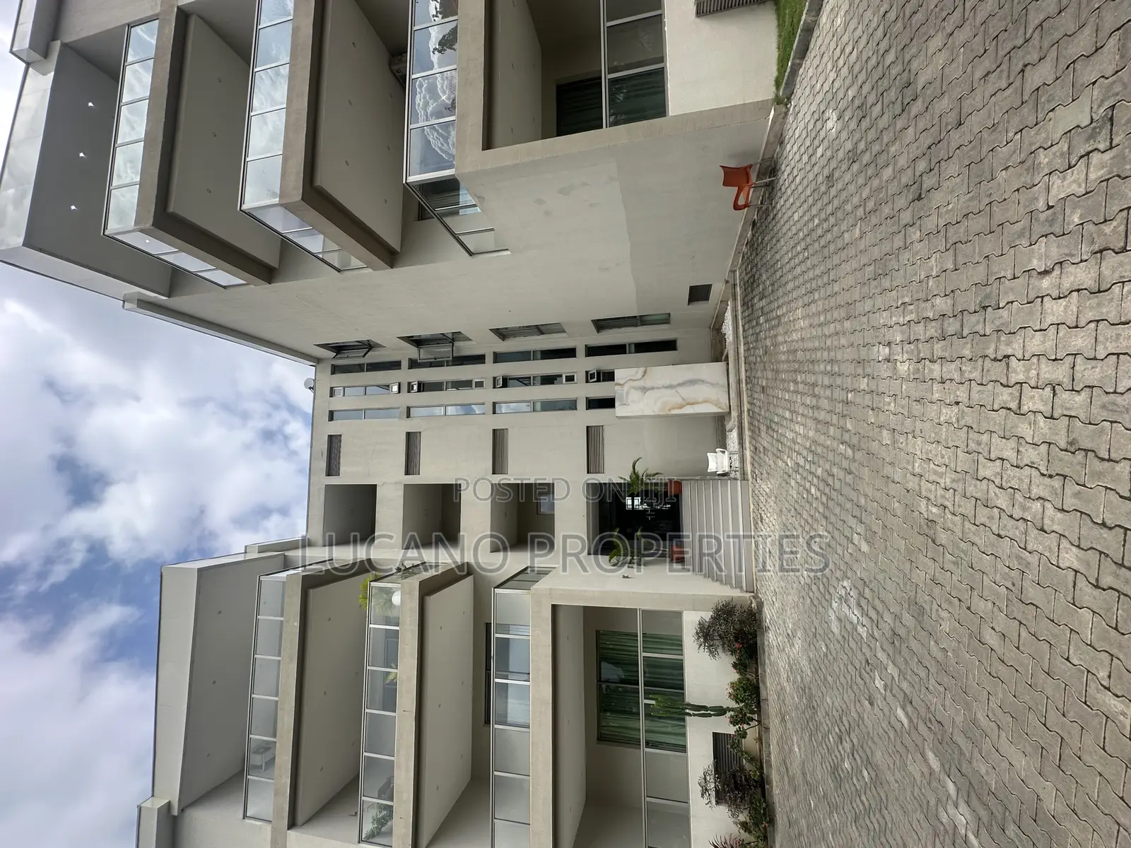 Furnished 4bdrm Block of Flats in Jabi District for rent in Jabi
