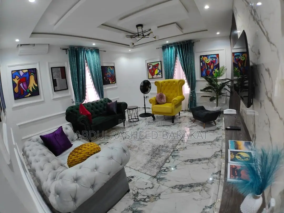 Luxury Spacious Two Bedroom Apartment in Airport Road / Ikeja