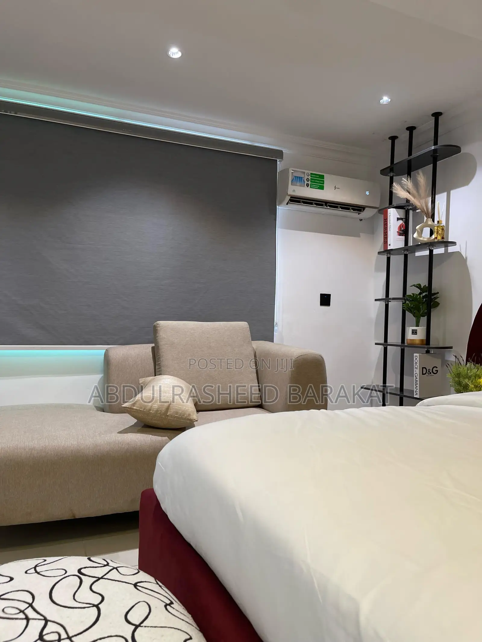 Luxury One Bedroom Apartment With Bathtub in Ikoyi