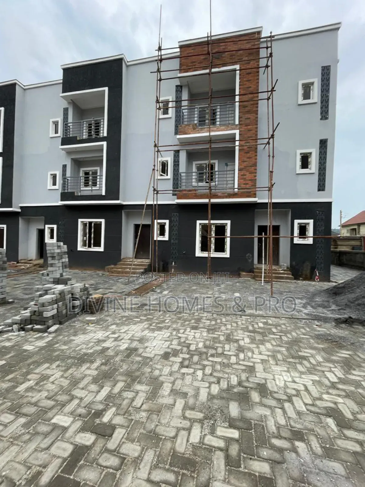 4bdrm Duplex in Army Estate, Kubwa for sale in Kubwa