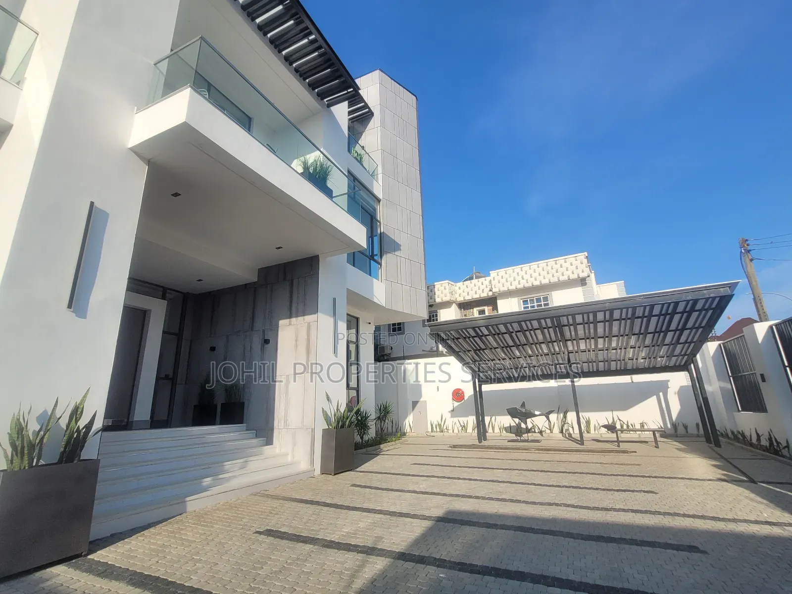 8bdrm Mansion in Asokoro for sale in Asokoro