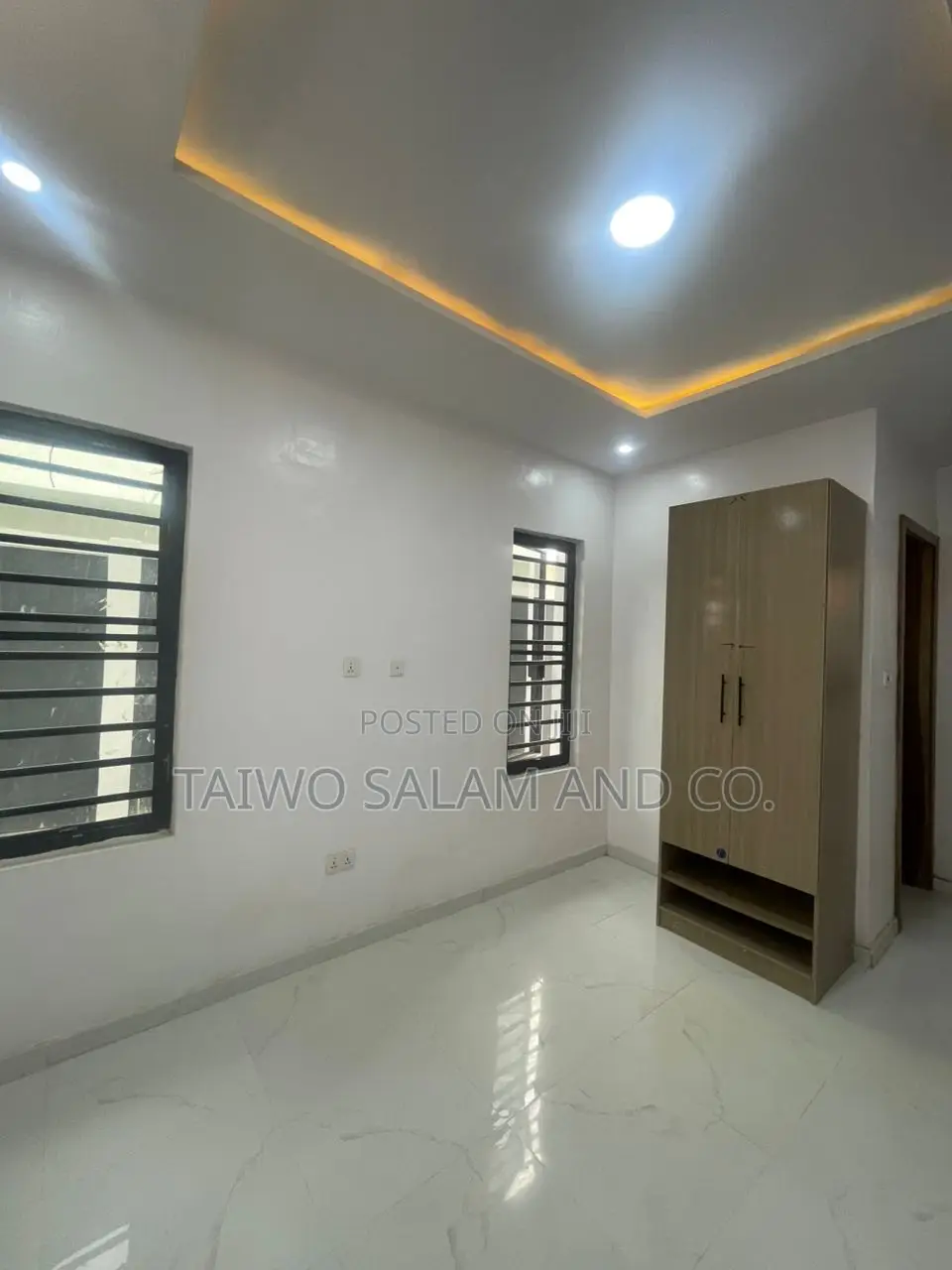 4bdrm Duplex in Bodija for sale in Bodija