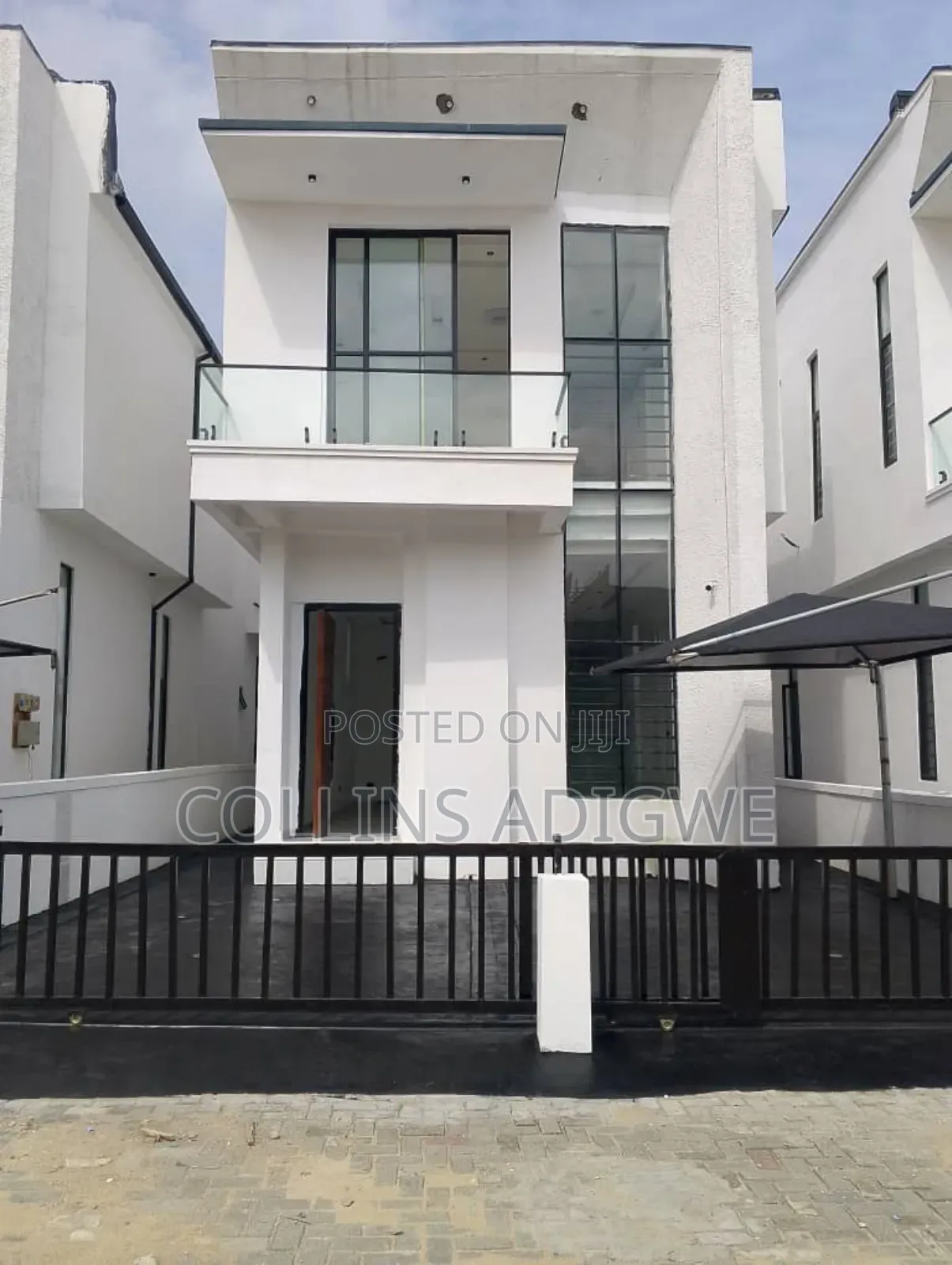 5bdrm Duplex in Lekki Pearl for sale in Sangotedo