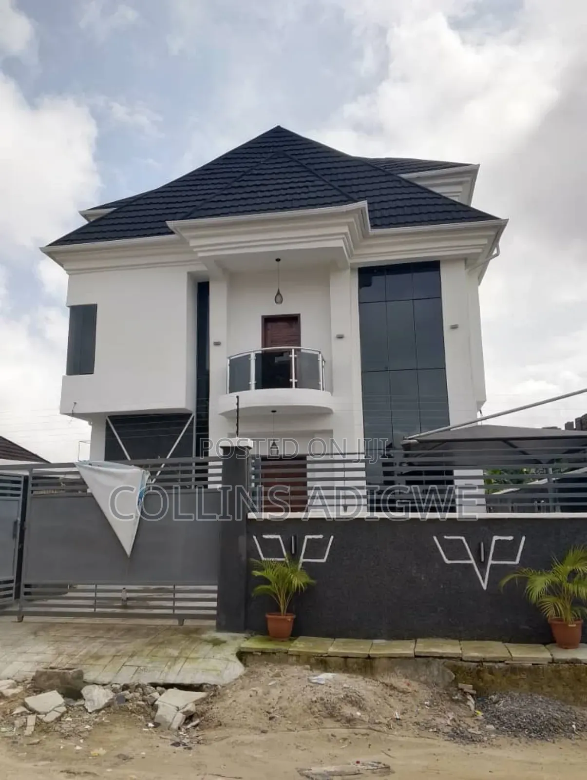 5bdrm Duplex in Sunshine Estate for sale in Sangotedo