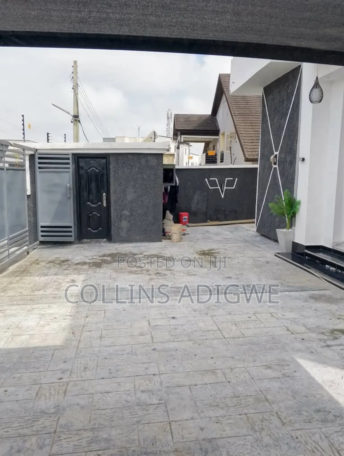 5bdrm Duplex in Sunshine Estate for sale in Sangotedo