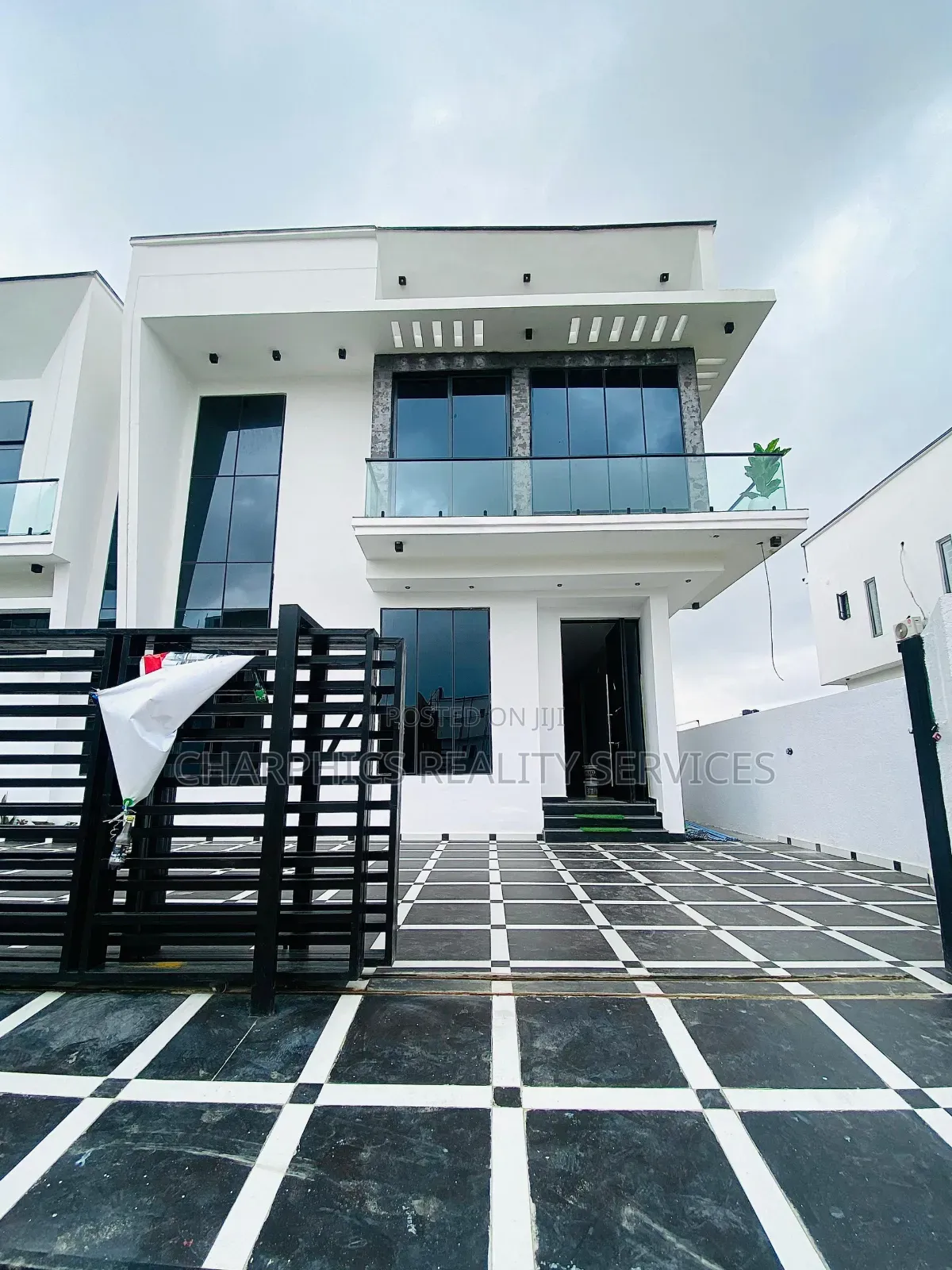 5bdrm Duplex in Ajah for sale in Ajah