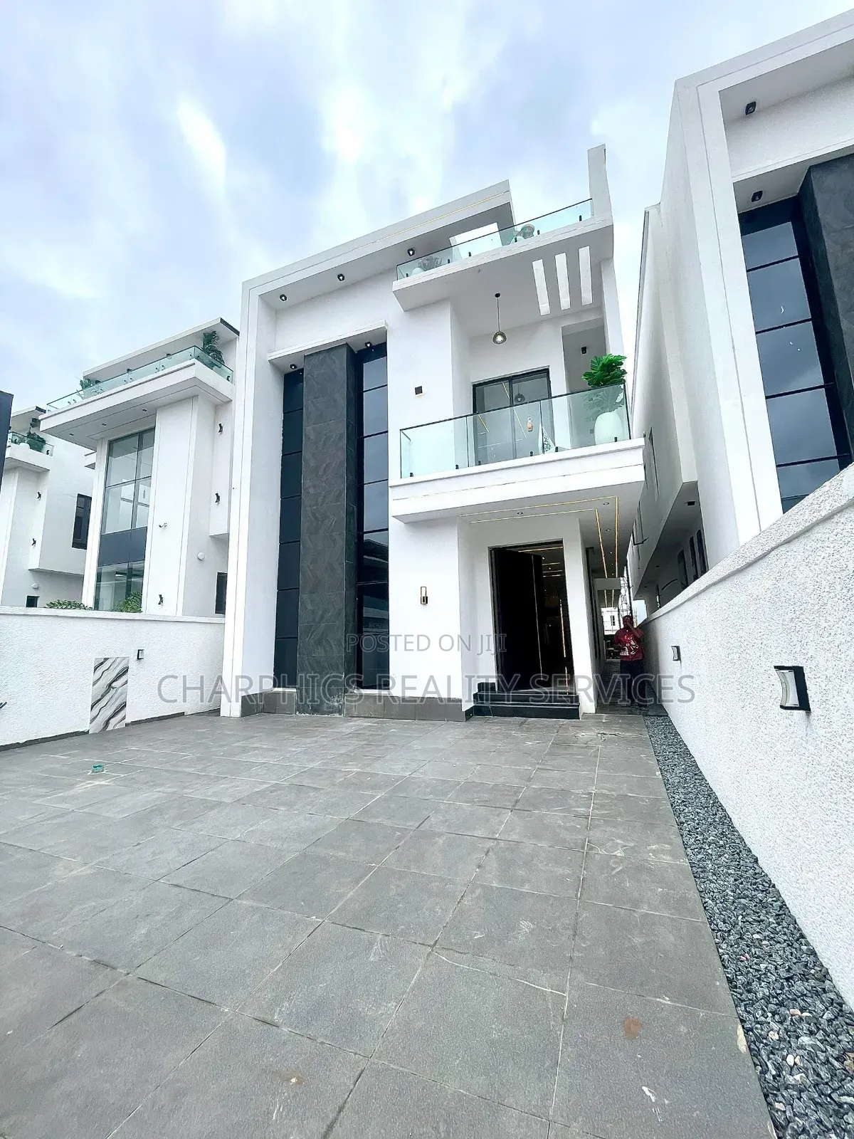 5bdrm Duplex in Ajah for sale in Ajah