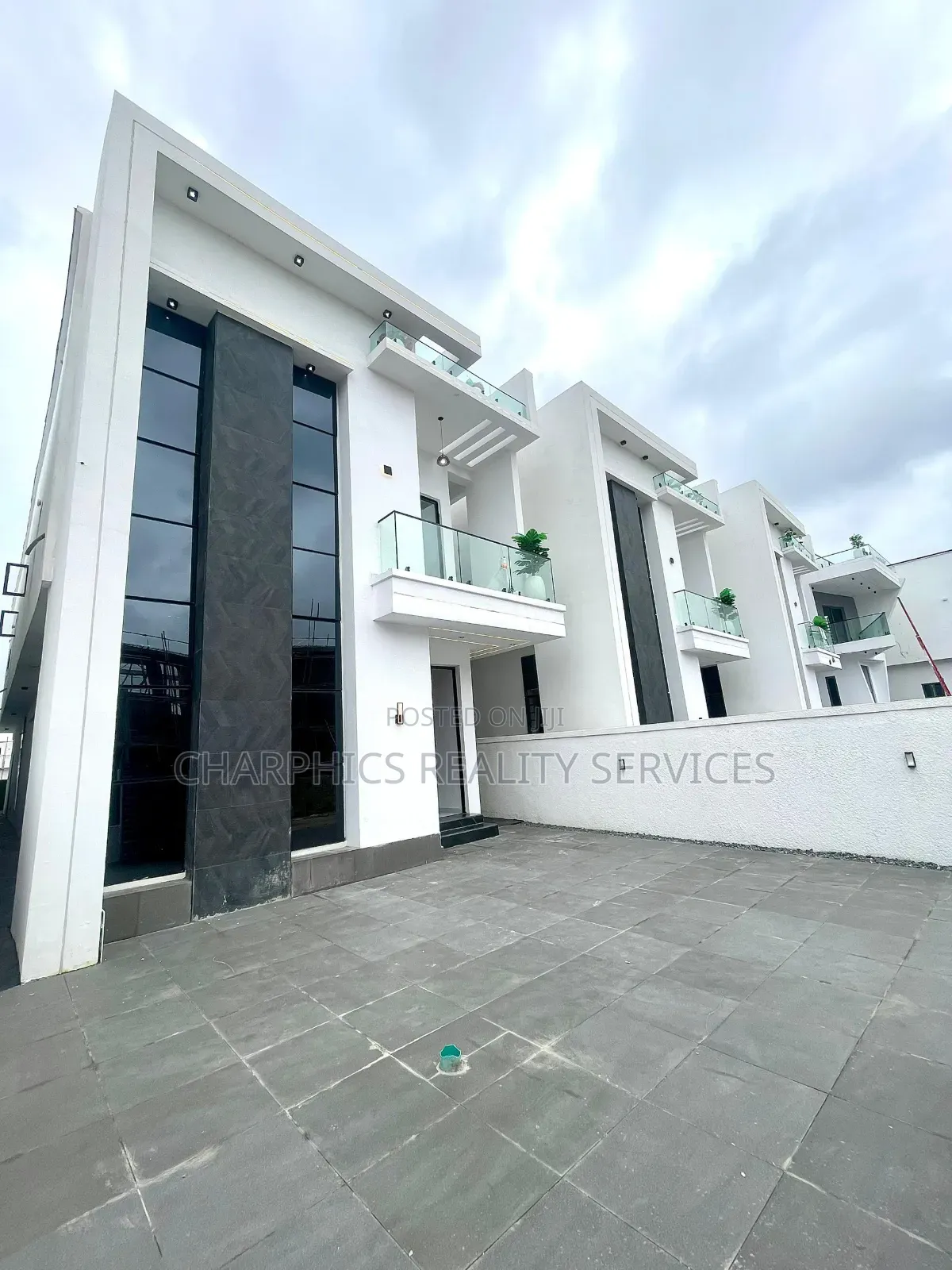 5bdrm Duplex in Ajah for sale in Ajah