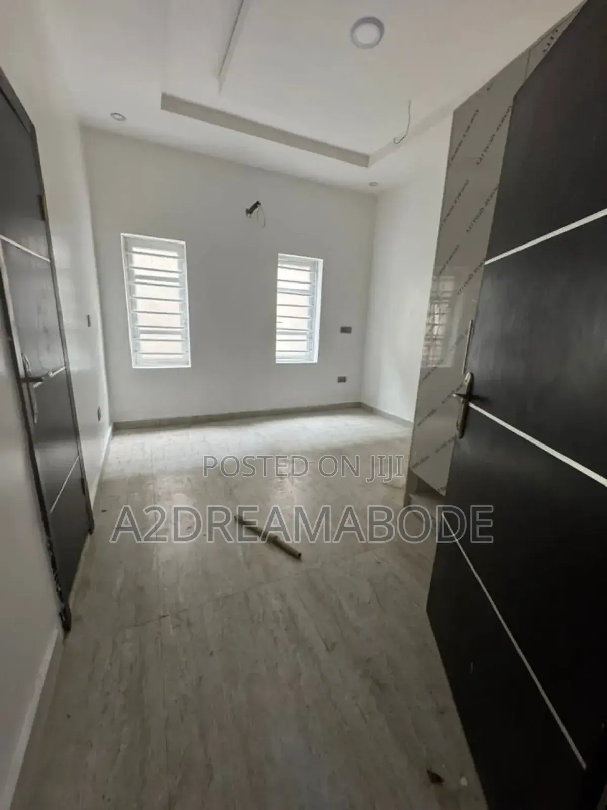 2bdrm Apartment in Toyin, Ikeja for sale in Ikeja