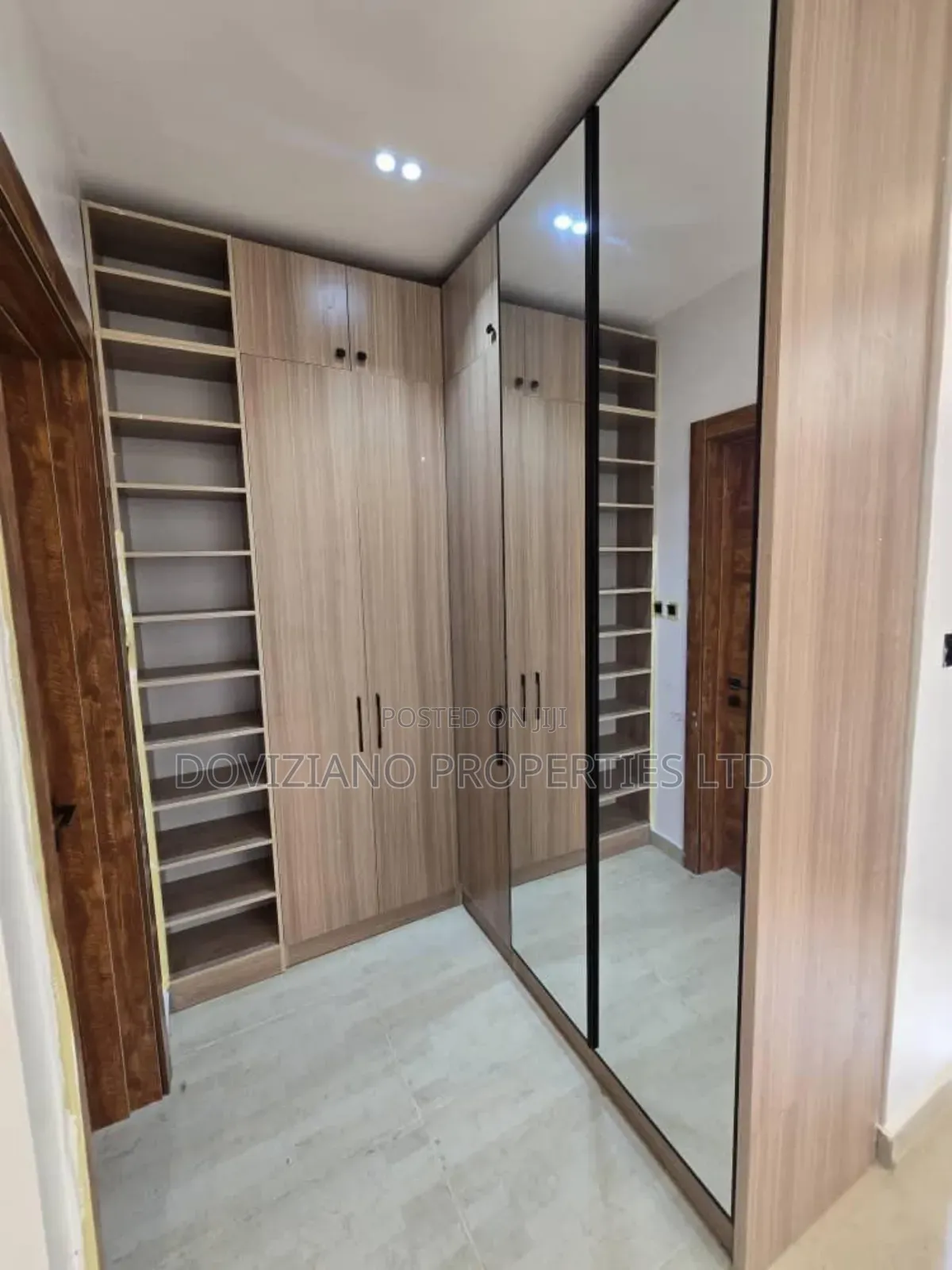 5bdrm Duplex in Lekki Phase 1 for sale in Lekki Phase 1