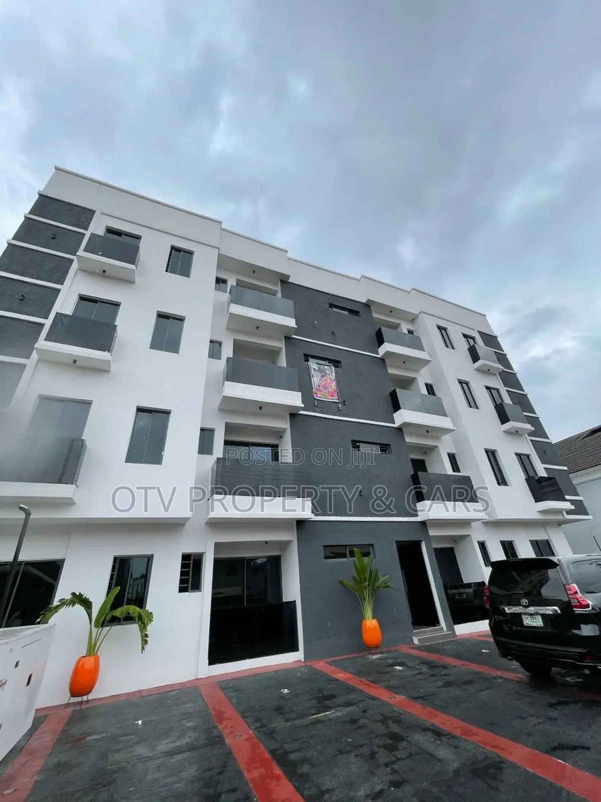 Furnished 3bdrm Apartment in Lekki Phase 1 for sale in Lekki Phase 1