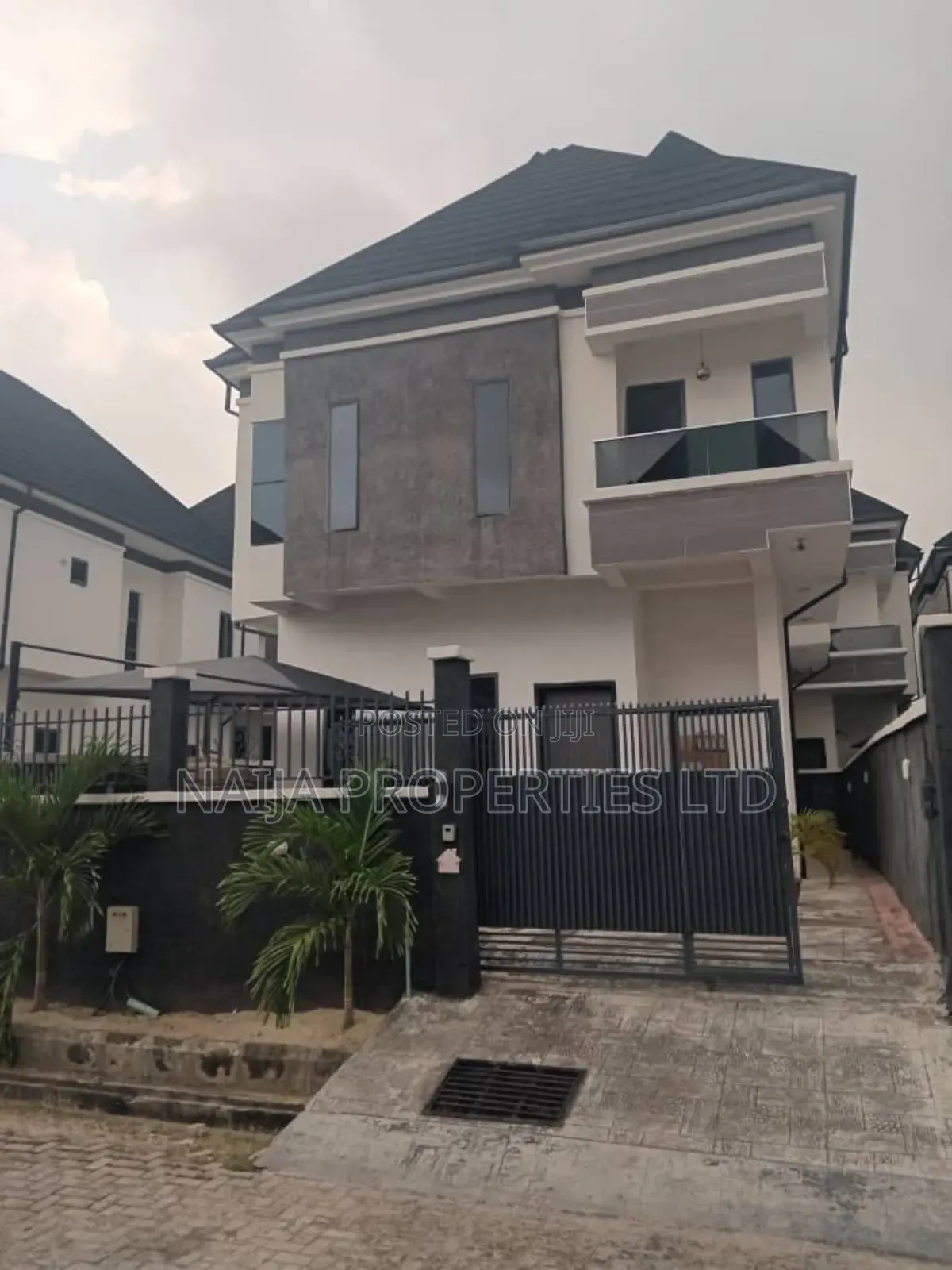 4bdrm Duplex in Bera Estate, Lekki for sale in Lekki