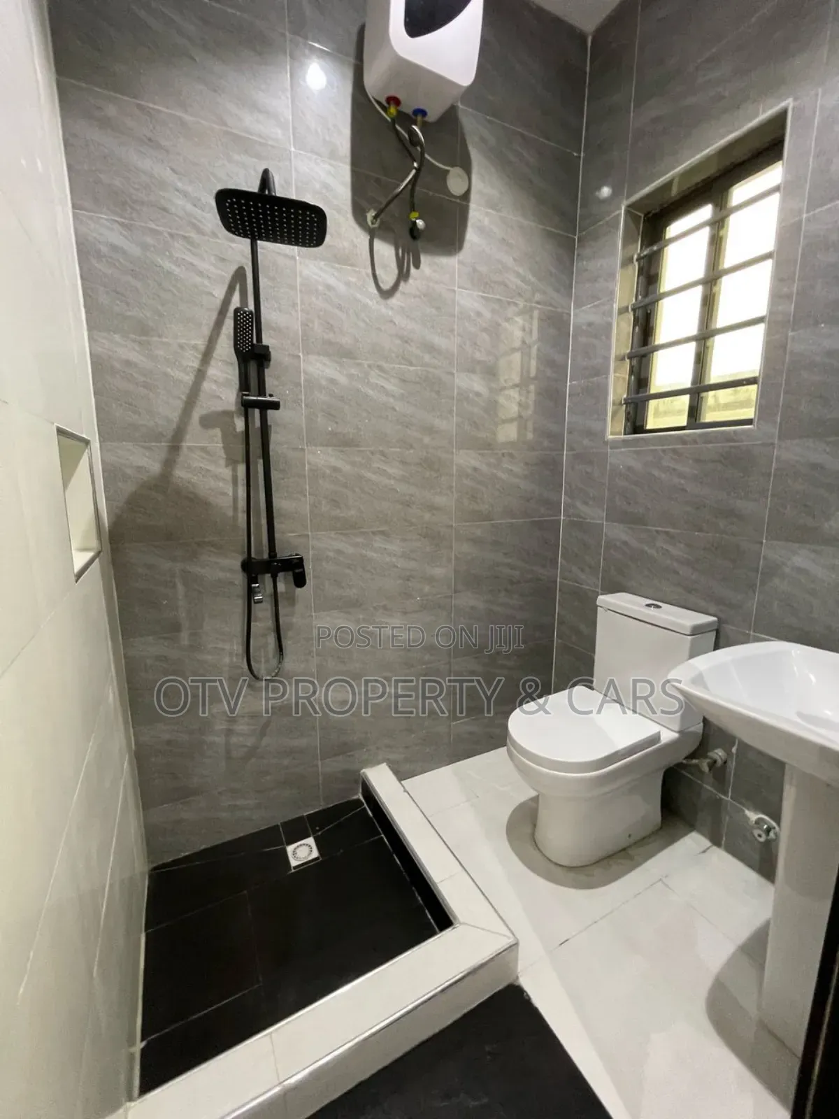 Furnished 2bdrm Apartment in Lekki Phase 1 for sale in Lekki Phase 1