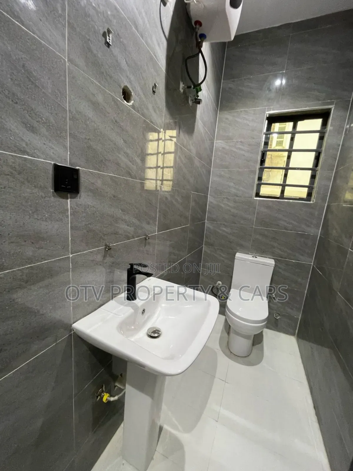 Furnished 2bdrm Apartment in Lekki Phase 1 for sale in Lekki Phase 1