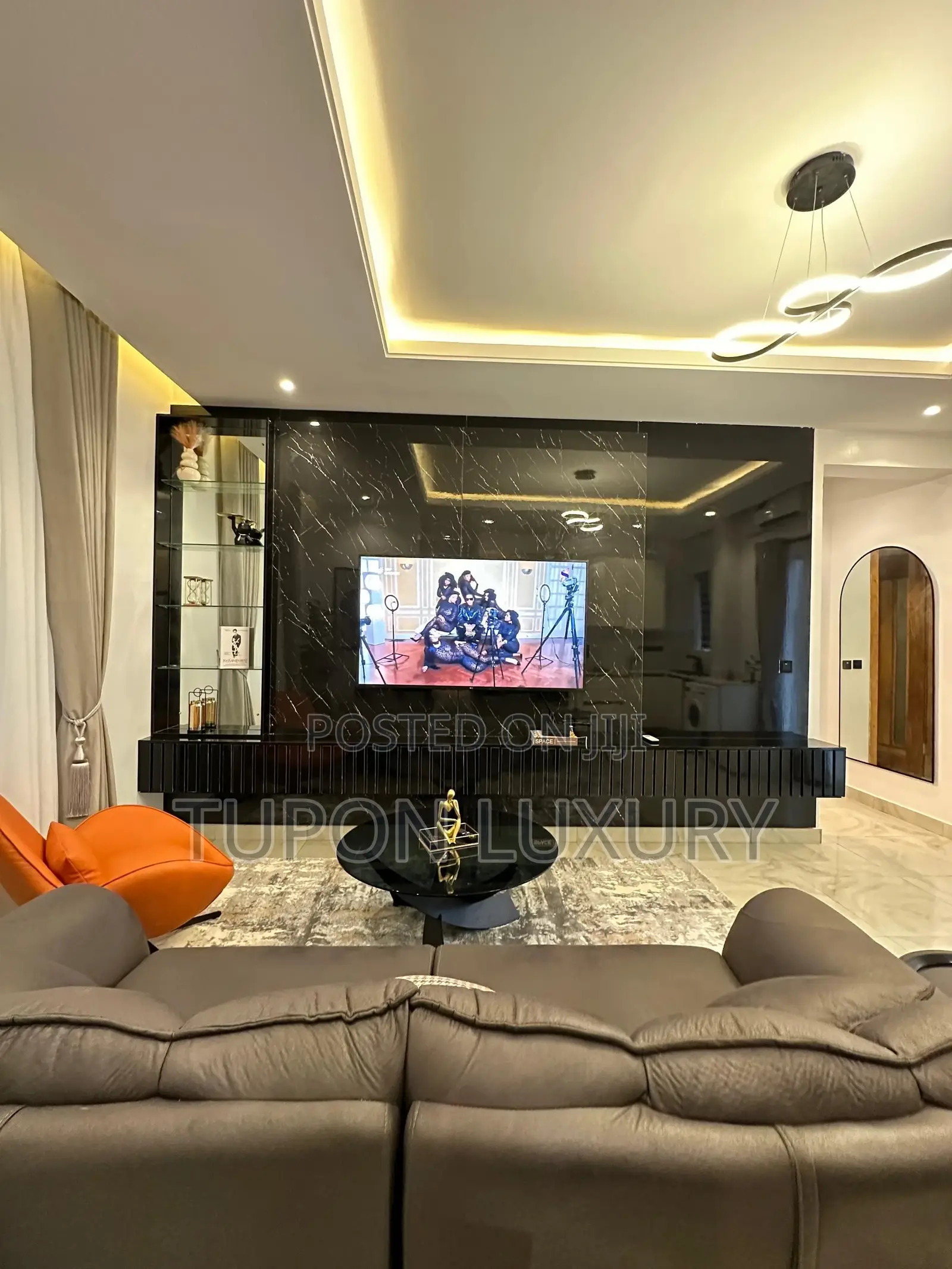 Luxury 1bedroom With Pool, Ps5 Board Game in Lekki Phase 1