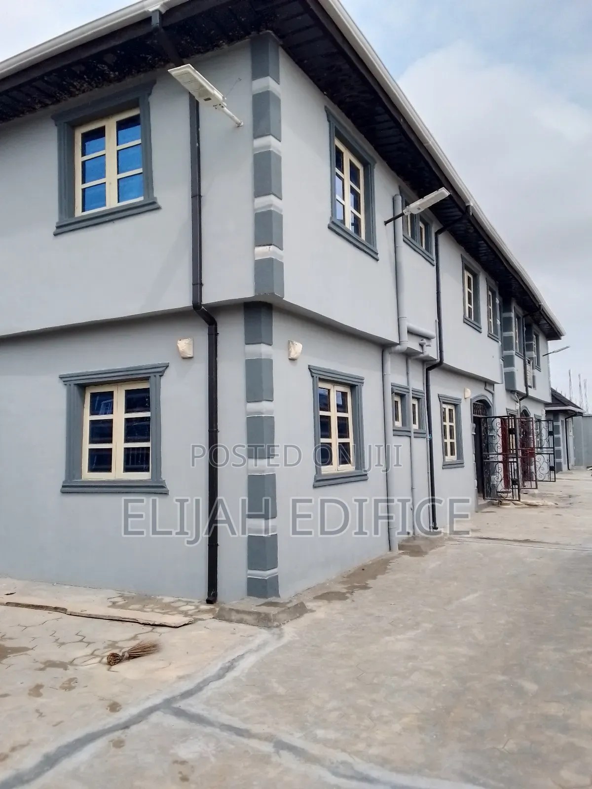 Furnished 2bdrm Block of Flats in Jayrus Hotel, Ikorodu Garage for rent in Ikorodu Garage