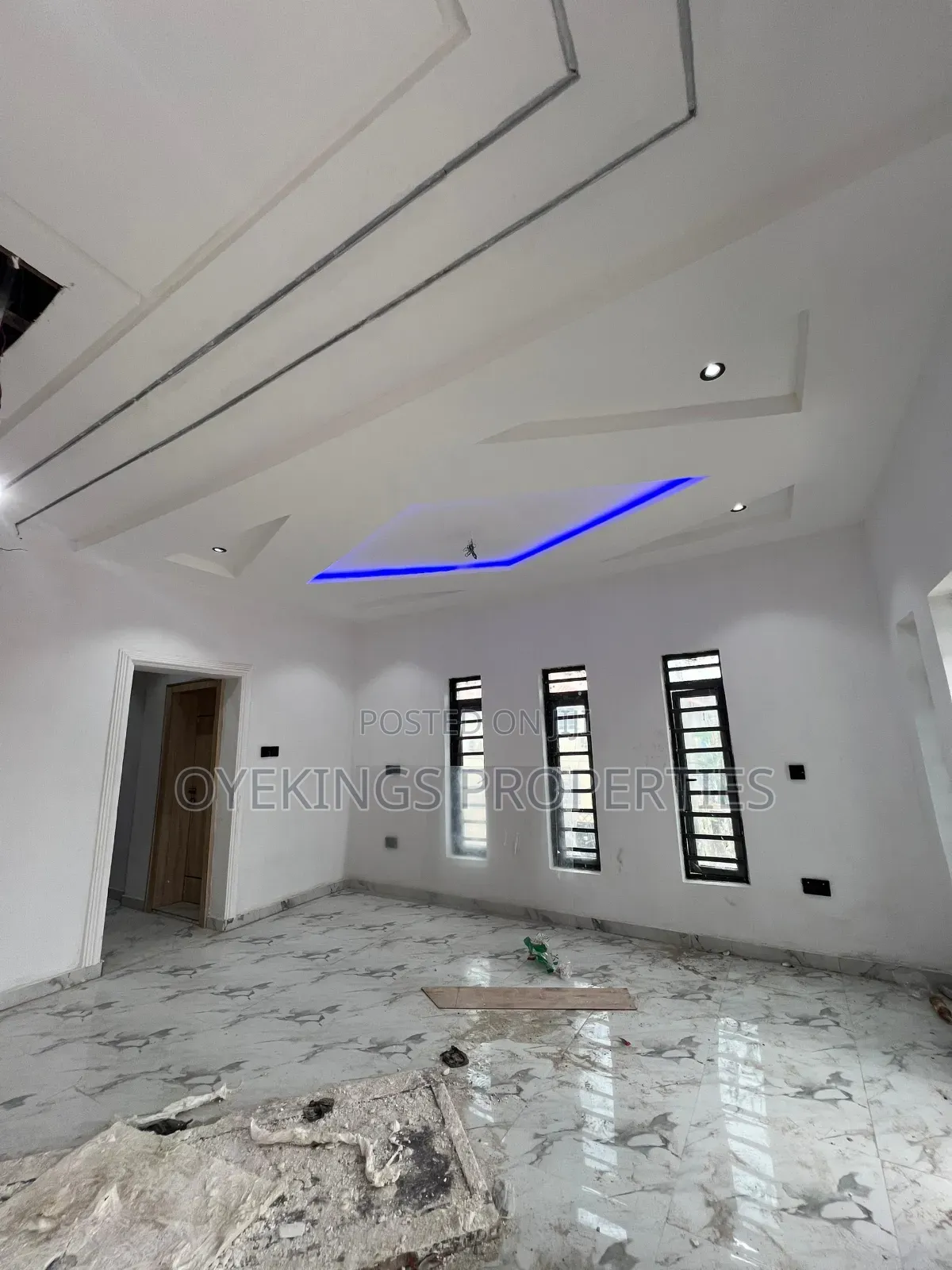 4bdrm Duplex in Adeoje, Akala Express for sale in Akala Express