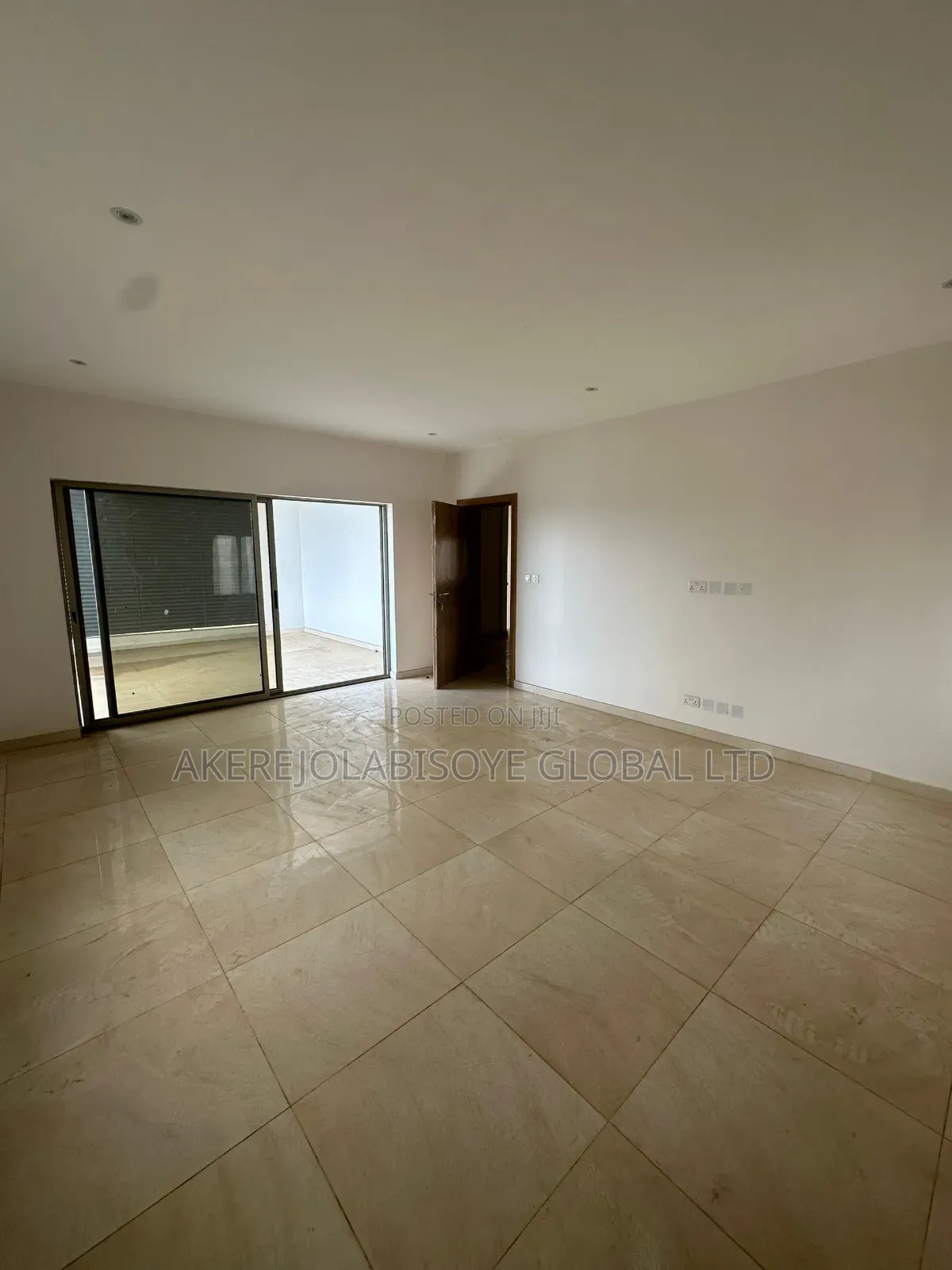 5bdrm Duplex in In An Estate Around for rent in Life Camp