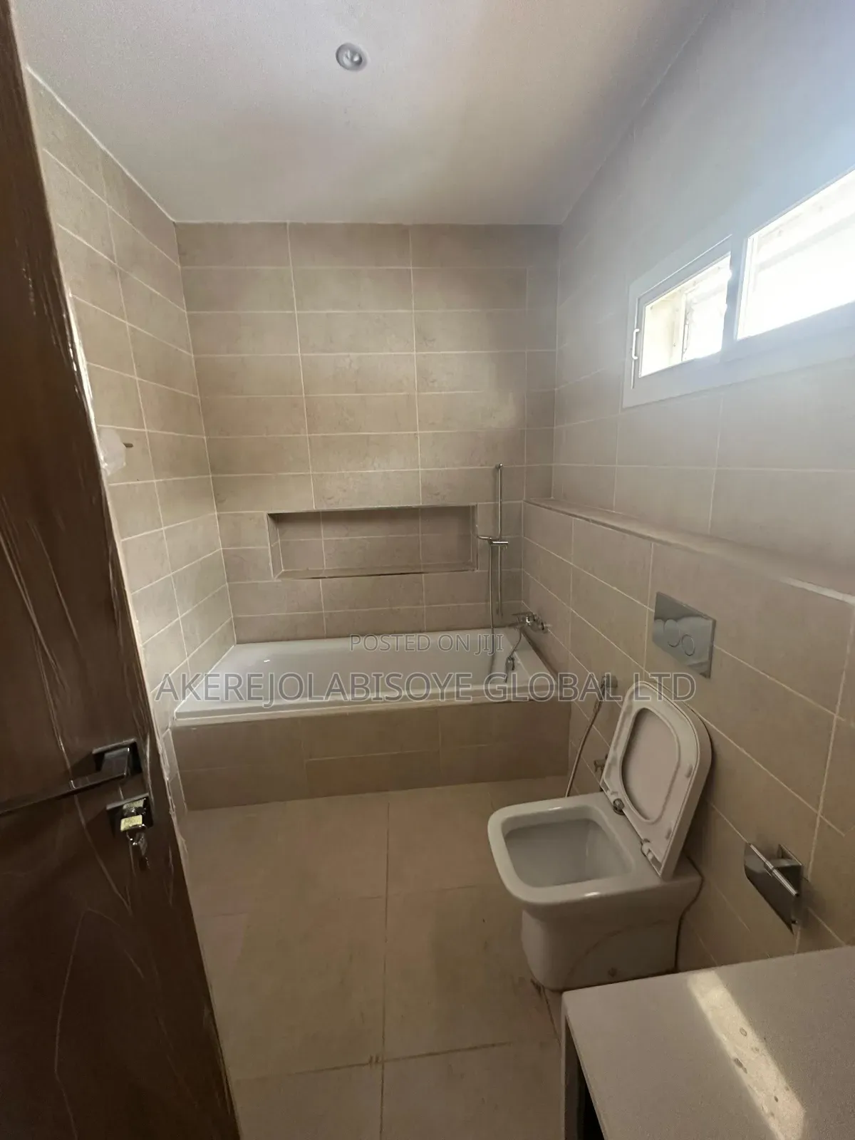 5bdrm Duplex in In An Estate Around for rent in Life Camp