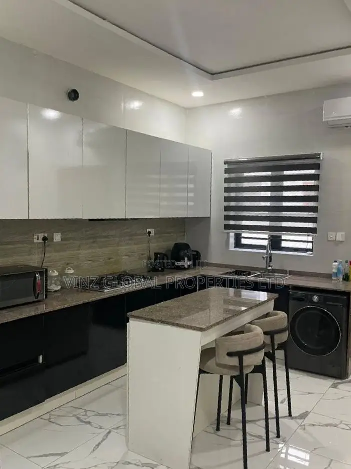 Luxury 5 Bedroom Detached Duplex With Excellent Facilities in Lekki
