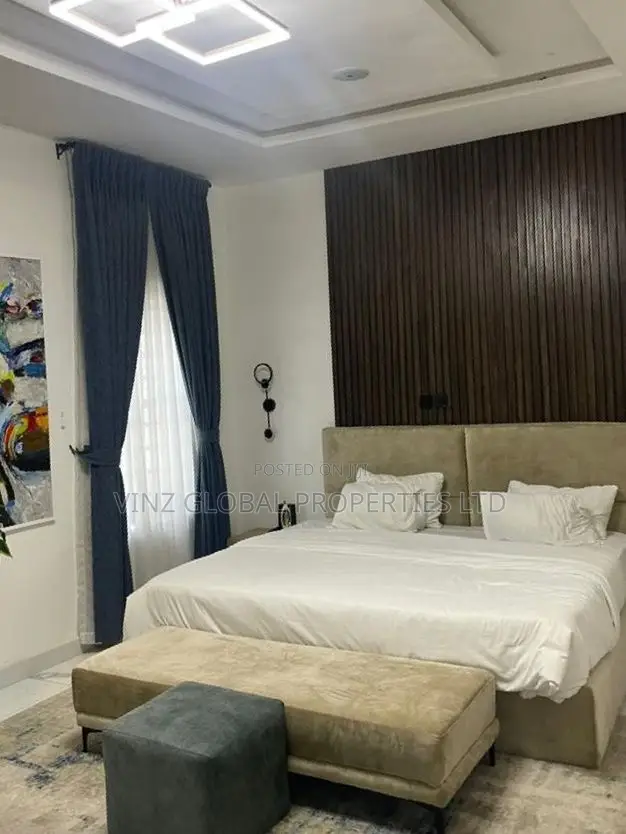 Luxury 5 Bedroom Detached Duplex With Excellent Facilities in Lekki