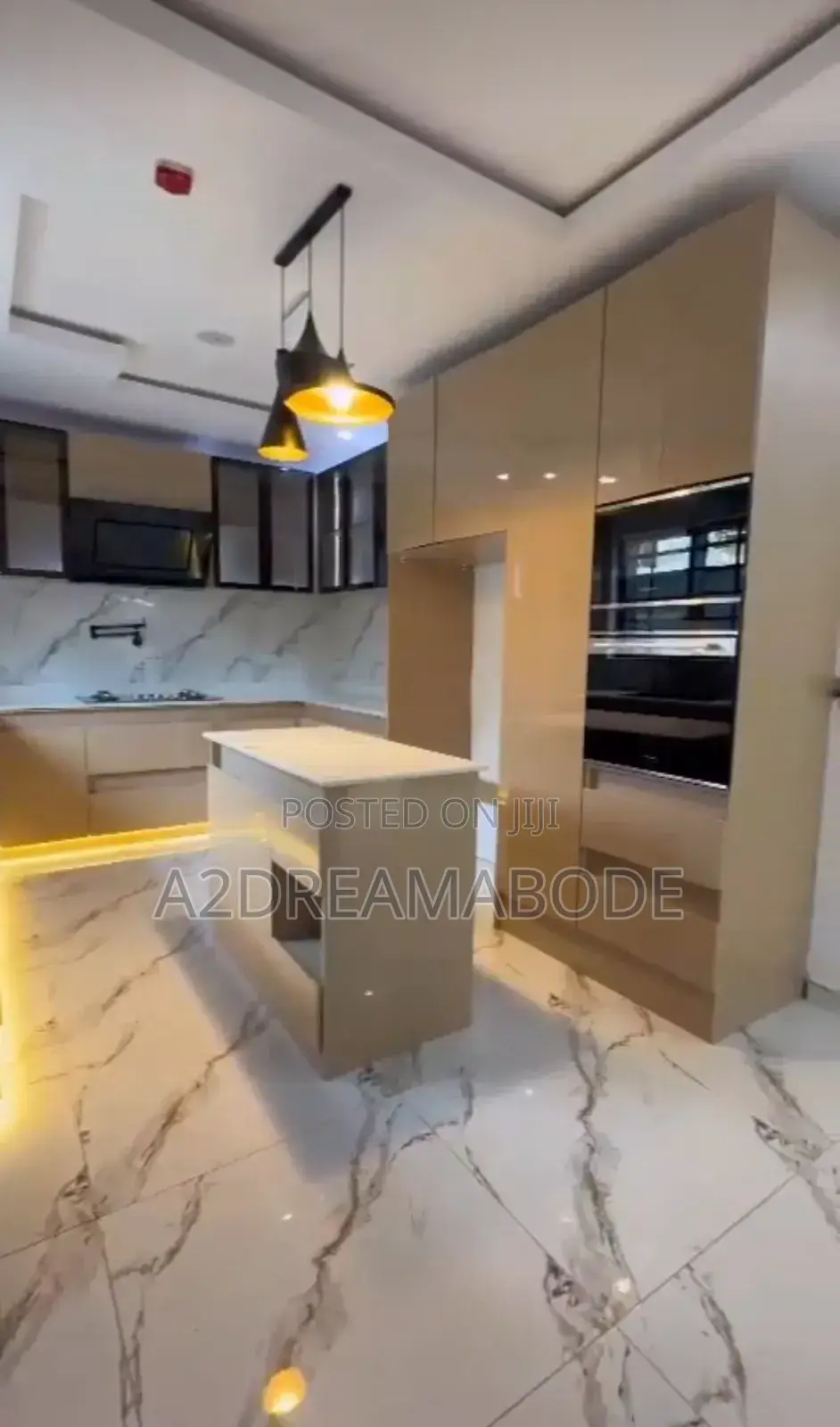 5bdrm Duplex in Omole Phase 2, Ikeja for sale in Ikeja