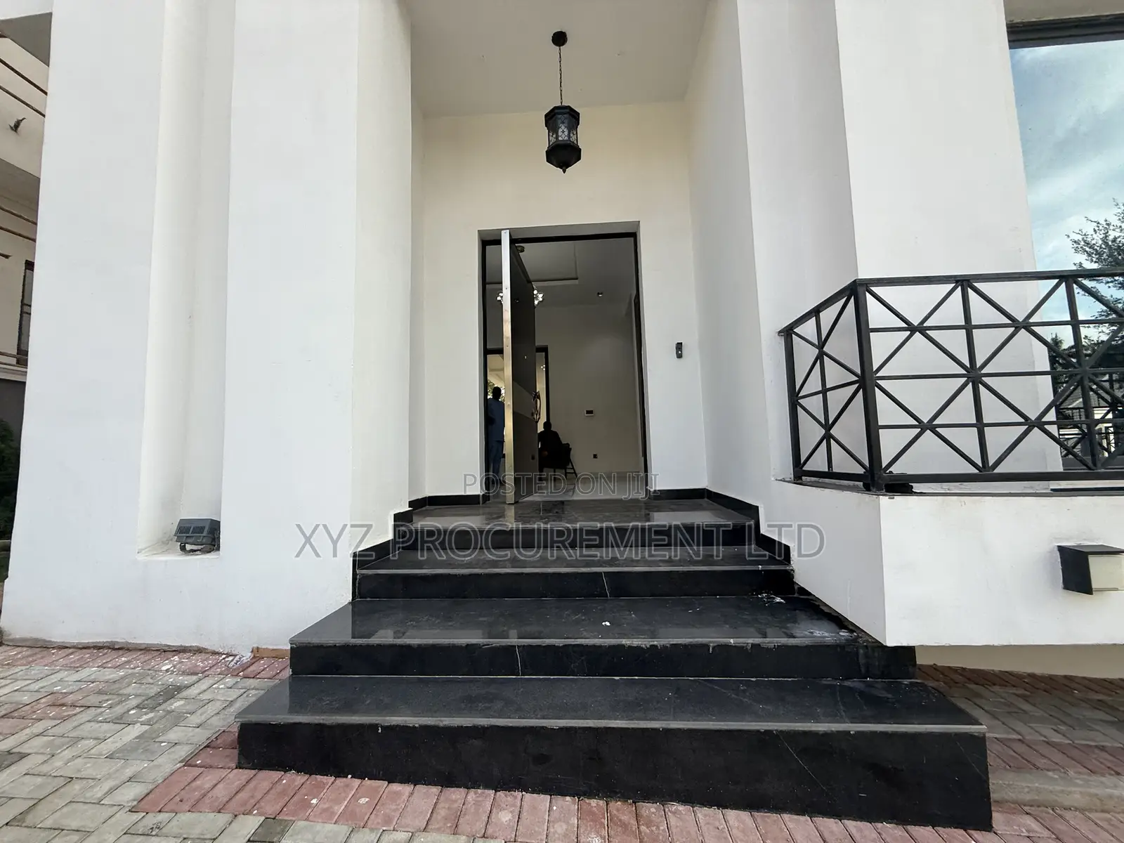 8bdrm Duplex in Asokoro for sale in Asokoro