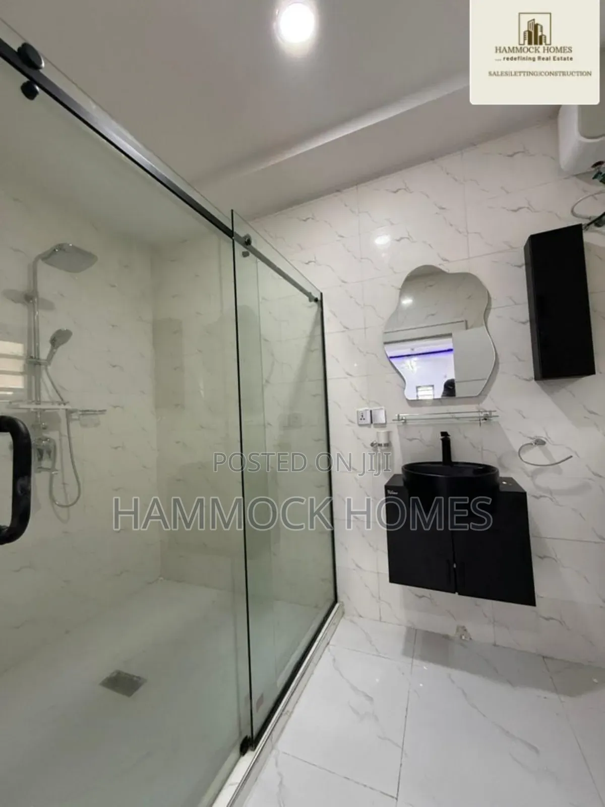 4bdrm Duplex in Star Gate, Oluyole for sale in Oluyole Estate