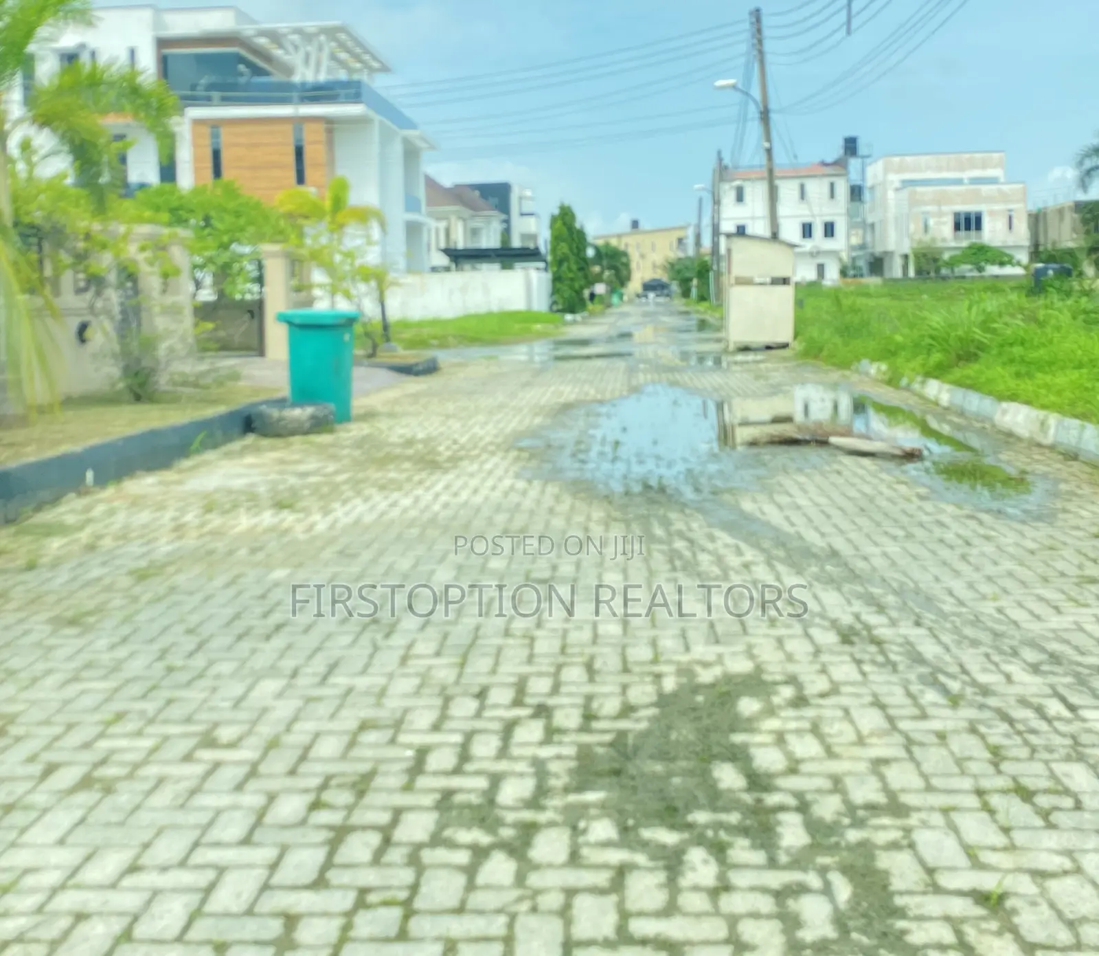 669sqm Land at Lakeview Estate Orchid Road Lekki Lagos in Lafiaji