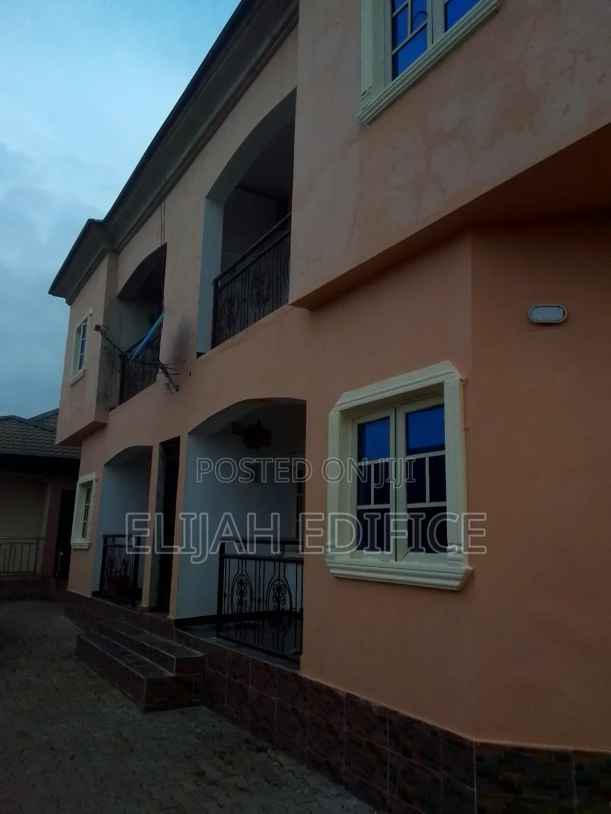 Furnished 3bdrm Block of Flats in Sherrifyt Hotel, Ikorodu Garage in Ikorodu Garage