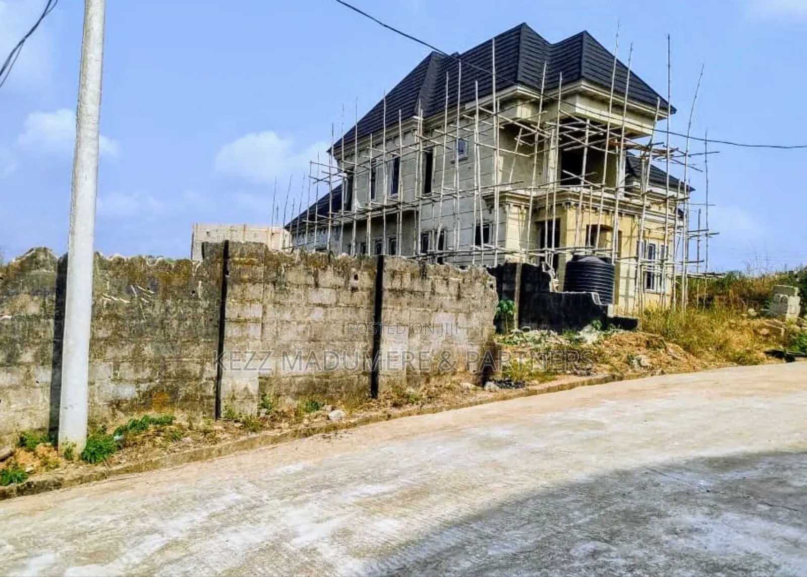 4bdrm Duplex in Amakama Housing for sale in Umuahia