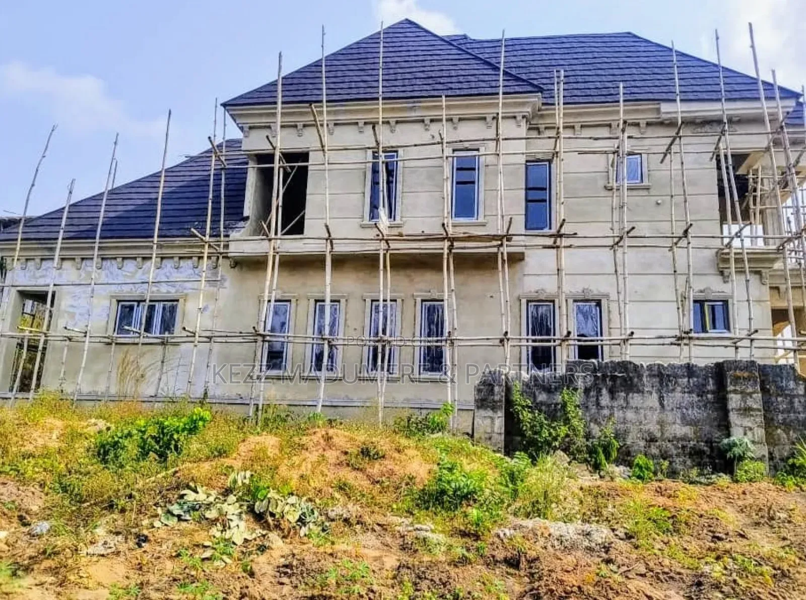 4bdrm Duplex in Amakama Housing for sale in Umuahia