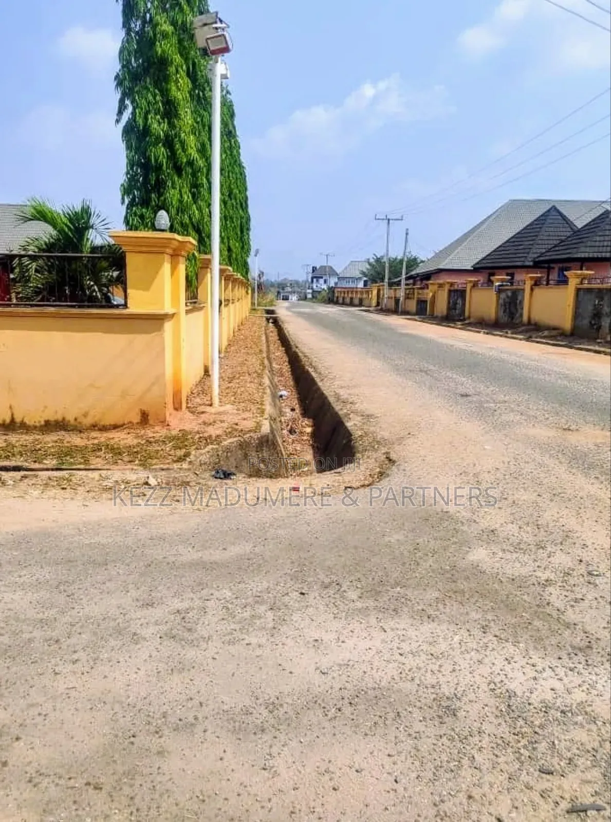 4bdrm Duplex in Amakama Housing for sale in Umuahia