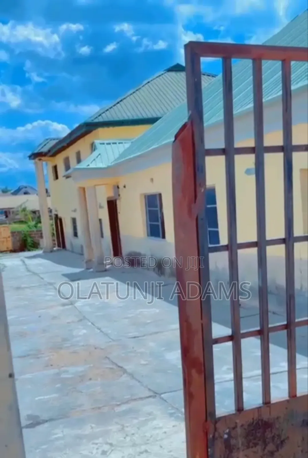 9bdrm House in Engr Idowu Crescent, Osogbo for sale in Osogbo