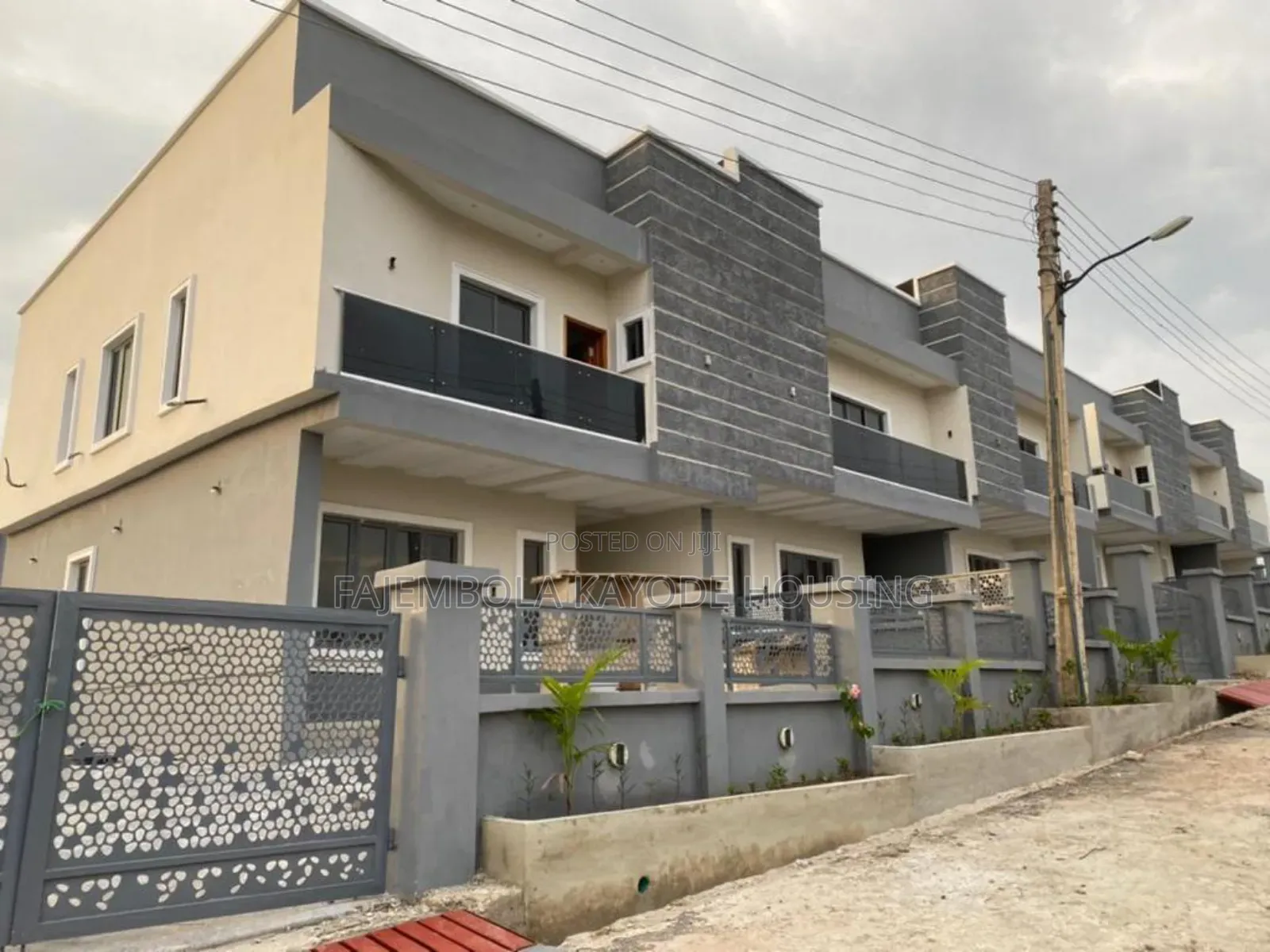 3bdrm Duplex in Carlton Gate, Akobo for sale in Akobo