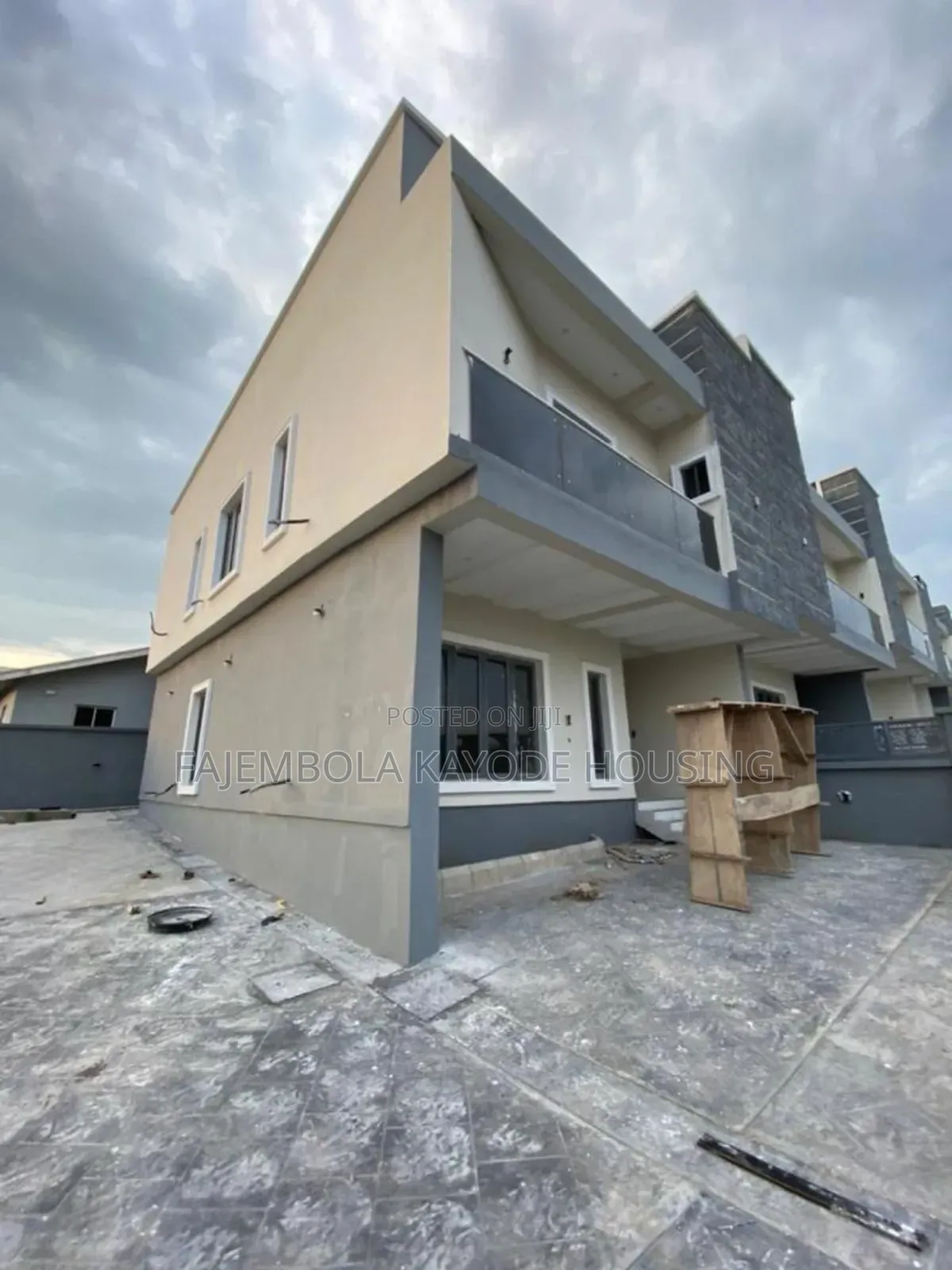 3bdrm Duplex in Carlton Gate, Akobo for sale in Akobo