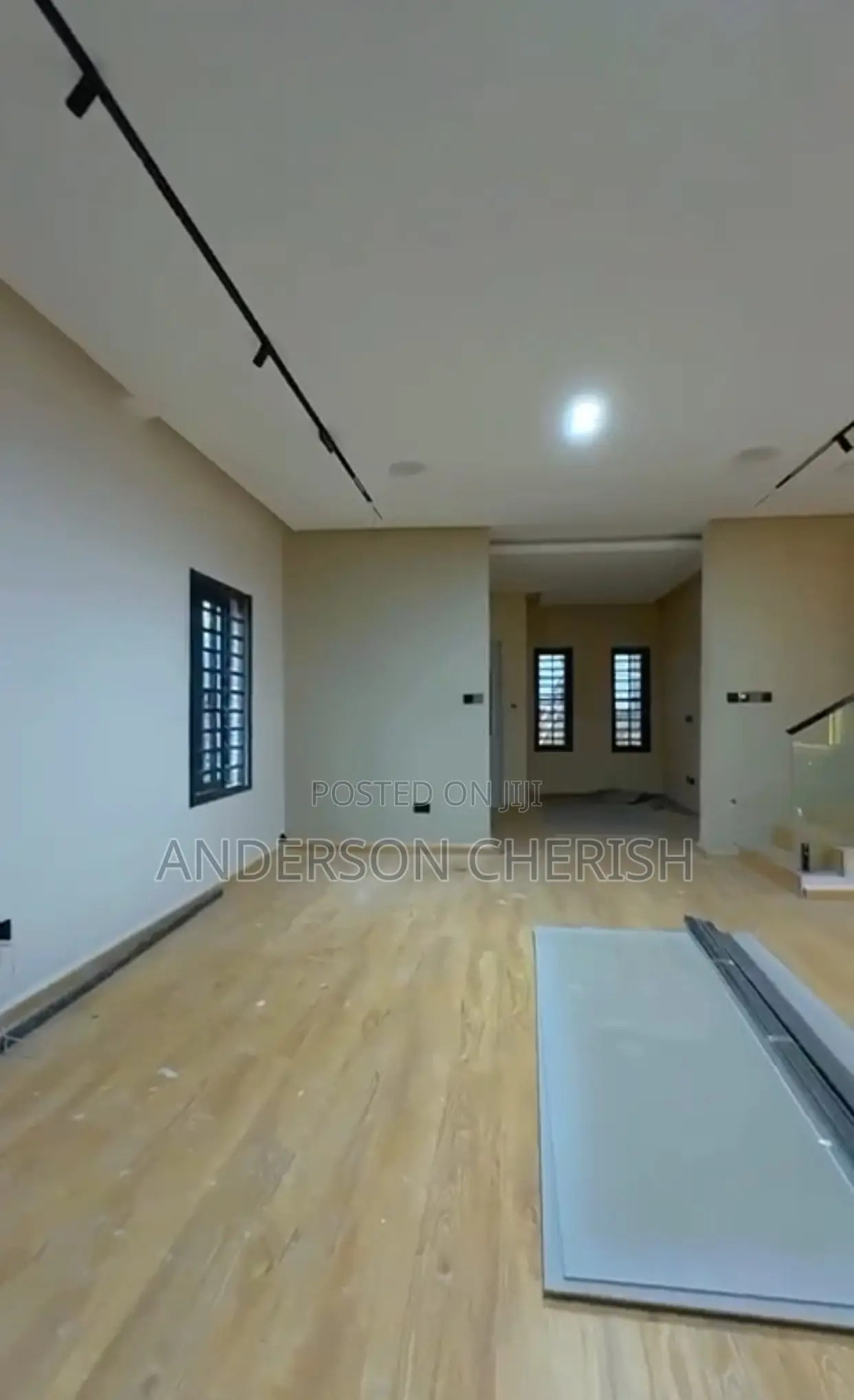 5bdrm Duplex in Guzape for sale in Guzape District